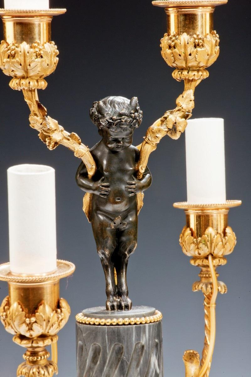 Français Paire de candélabres Napoléon III à six lumières en vente