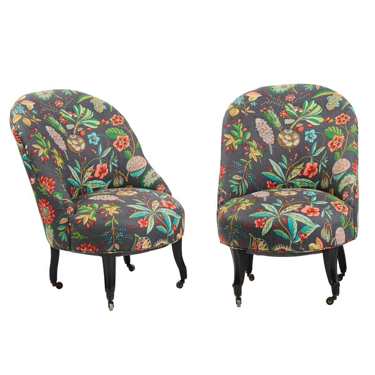 We love the elegant simplicity of this pair of antique Napoleon III slipper chairs, discovered in the South of France and newly upholstered LaRue Stripe fabric in midnight. With high square backs that are perfectly pitched, these gorgeous chairs are