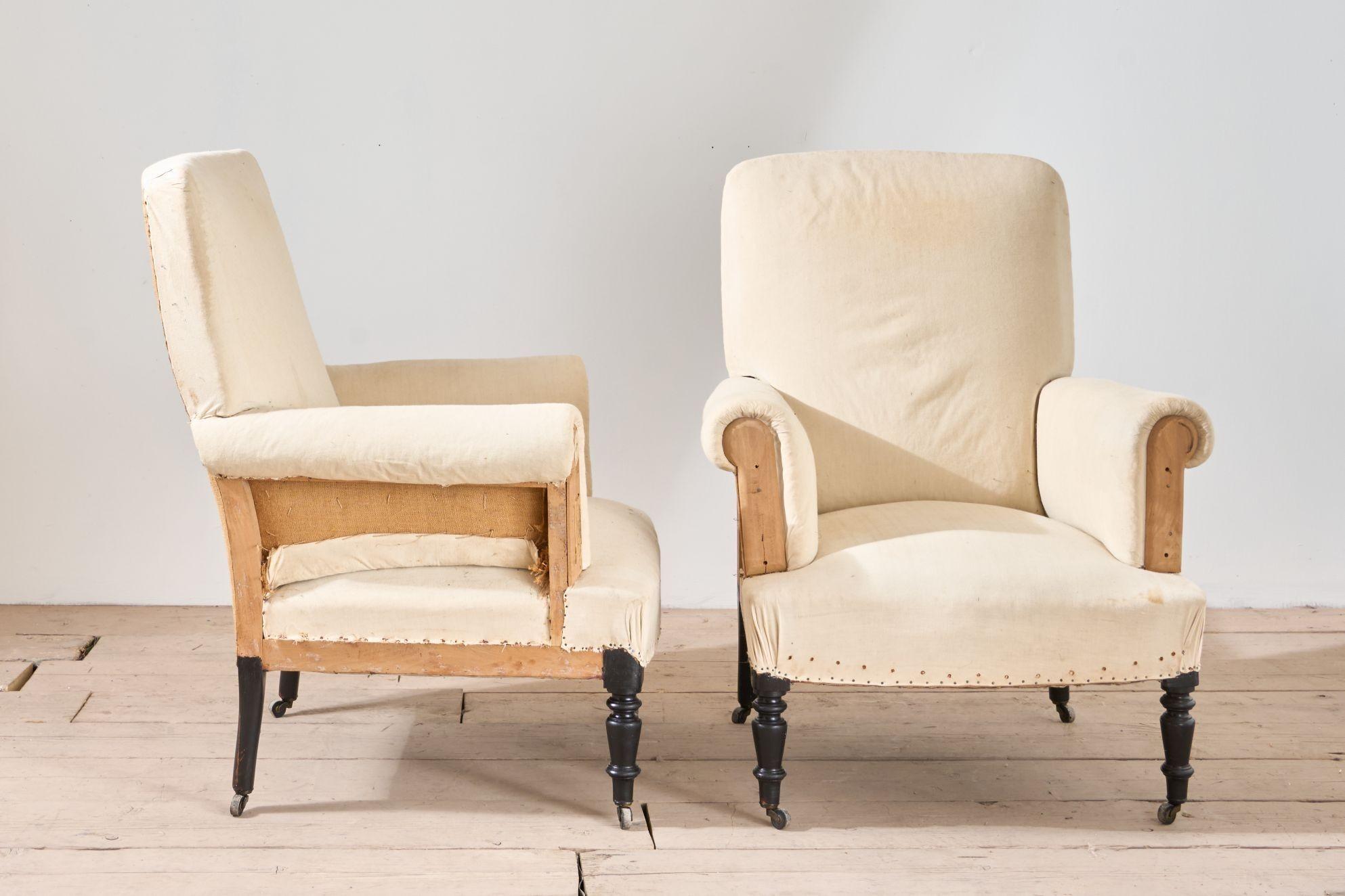 XIXe siècle Paire de fauteuils à dossier carré Napoléon III sur pieds hauts en vente