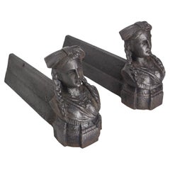 Pareja de morillos de hierro forjado Napoléon III Busto de mujer trenzado Francia, hacia 1890