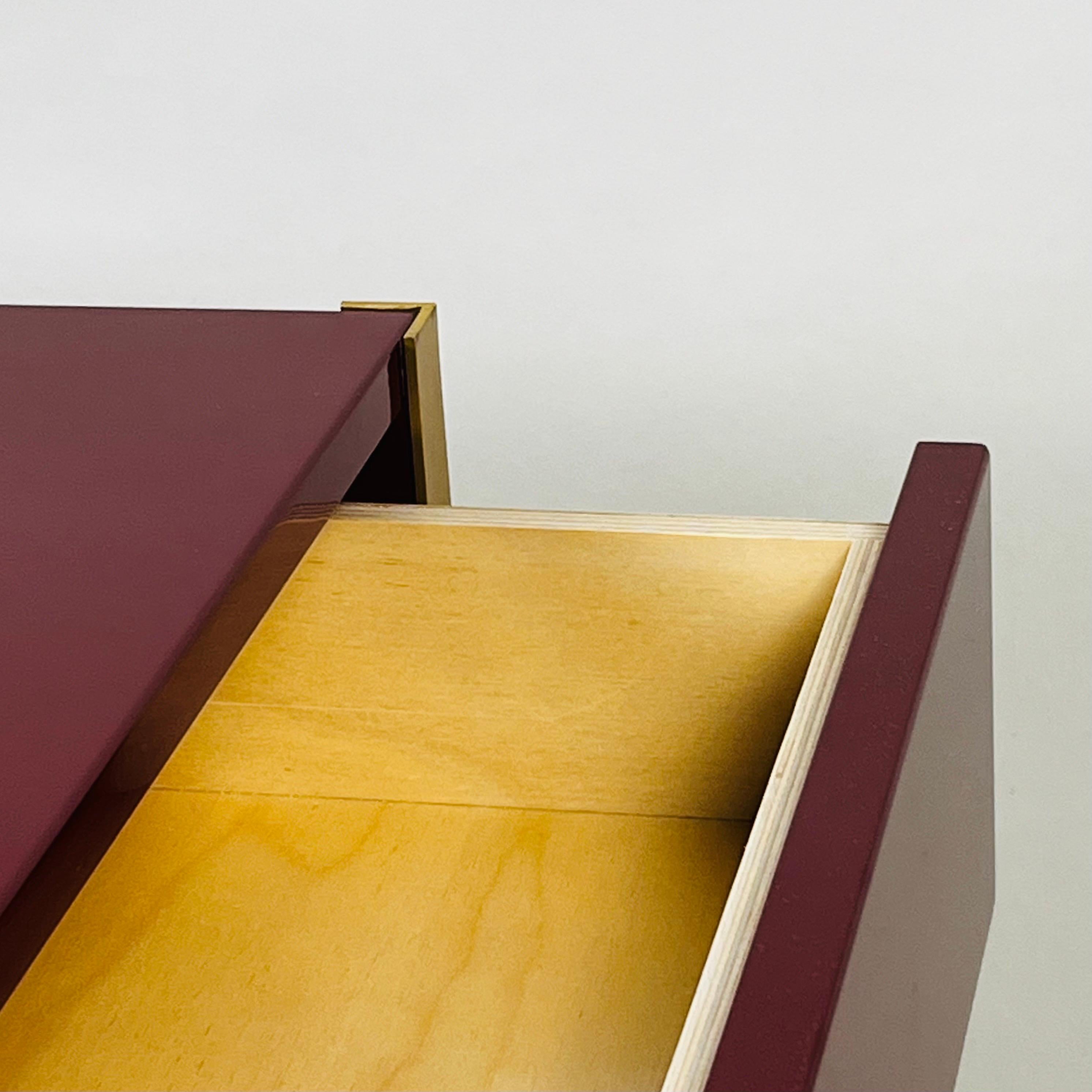 Contemporary Pair of Narrow 'Laque' Oxblood Lacquer and Brass Night Stands by Design Frères For Sale