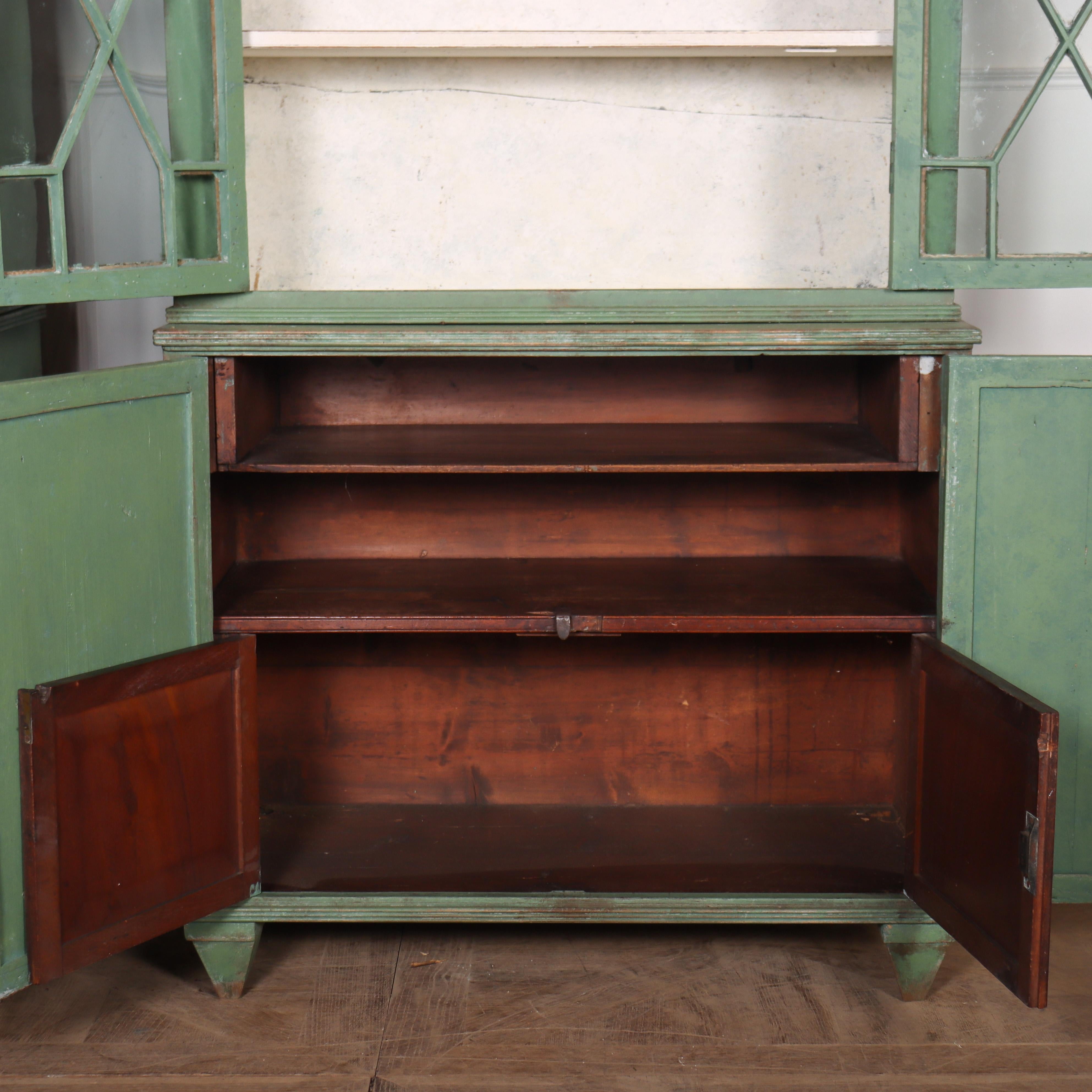 Pair of Narrow Painted Bookcases For Sale 1