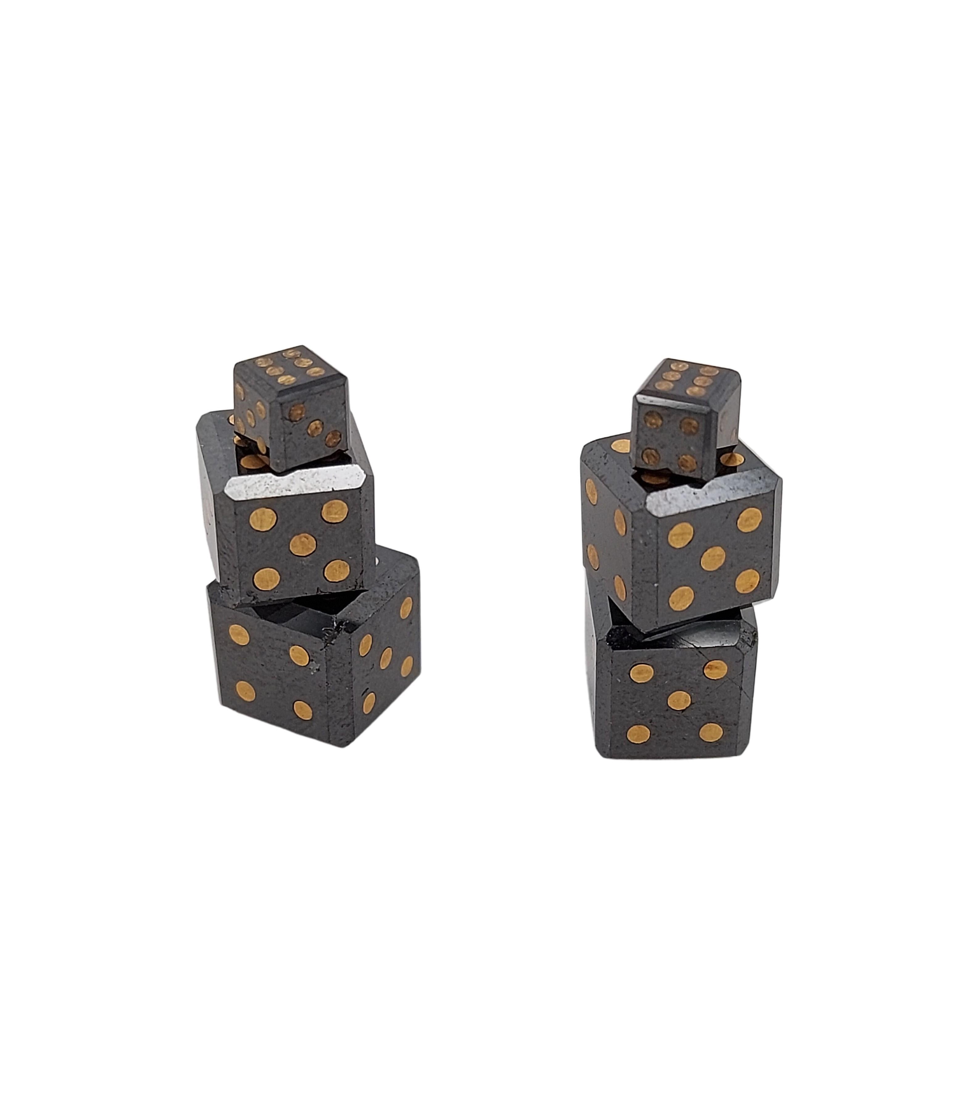 dice with 7 dots