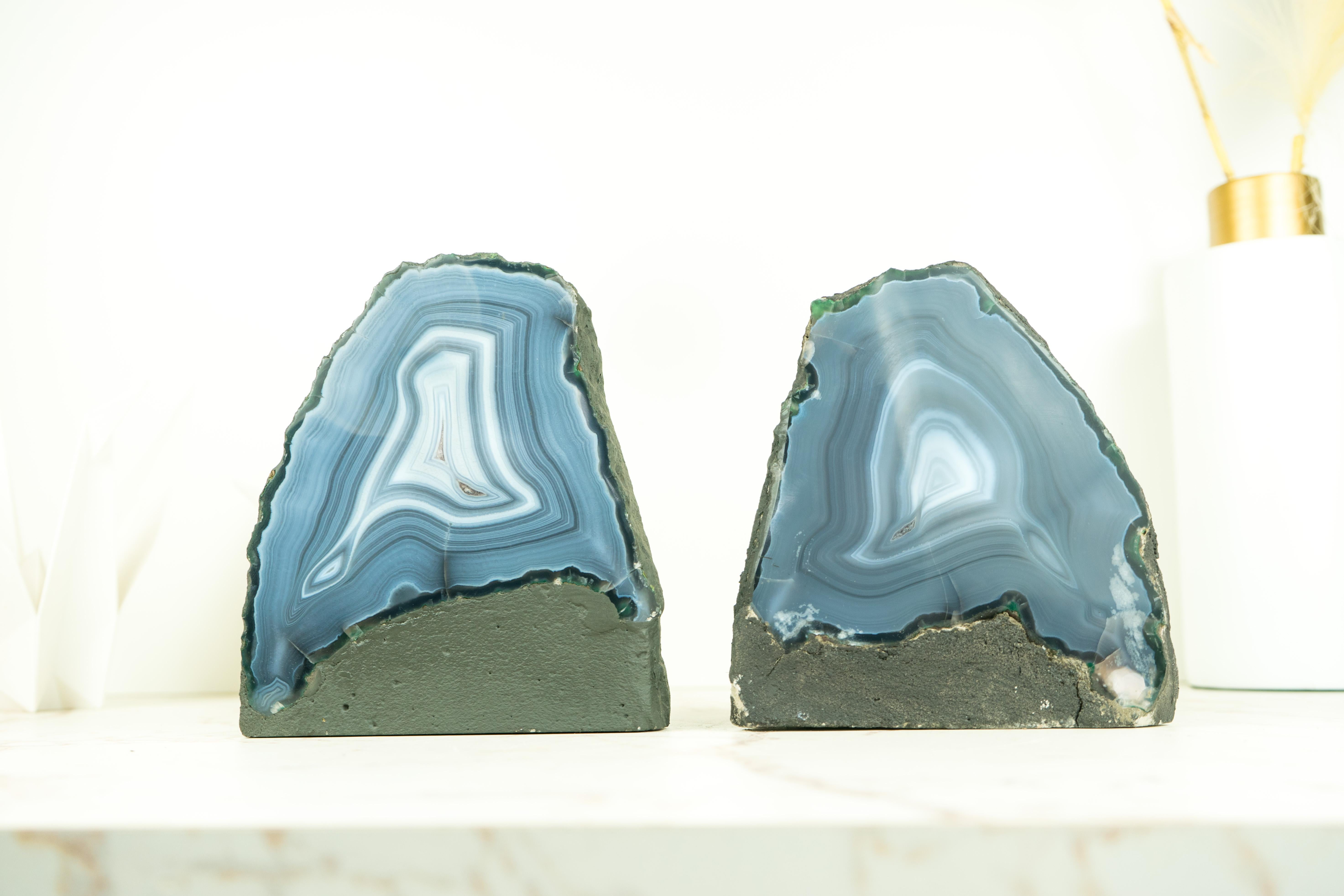 Pair of Natural Blue Lace Agate Geodes with White and Blue Agate Laces For Sale 4