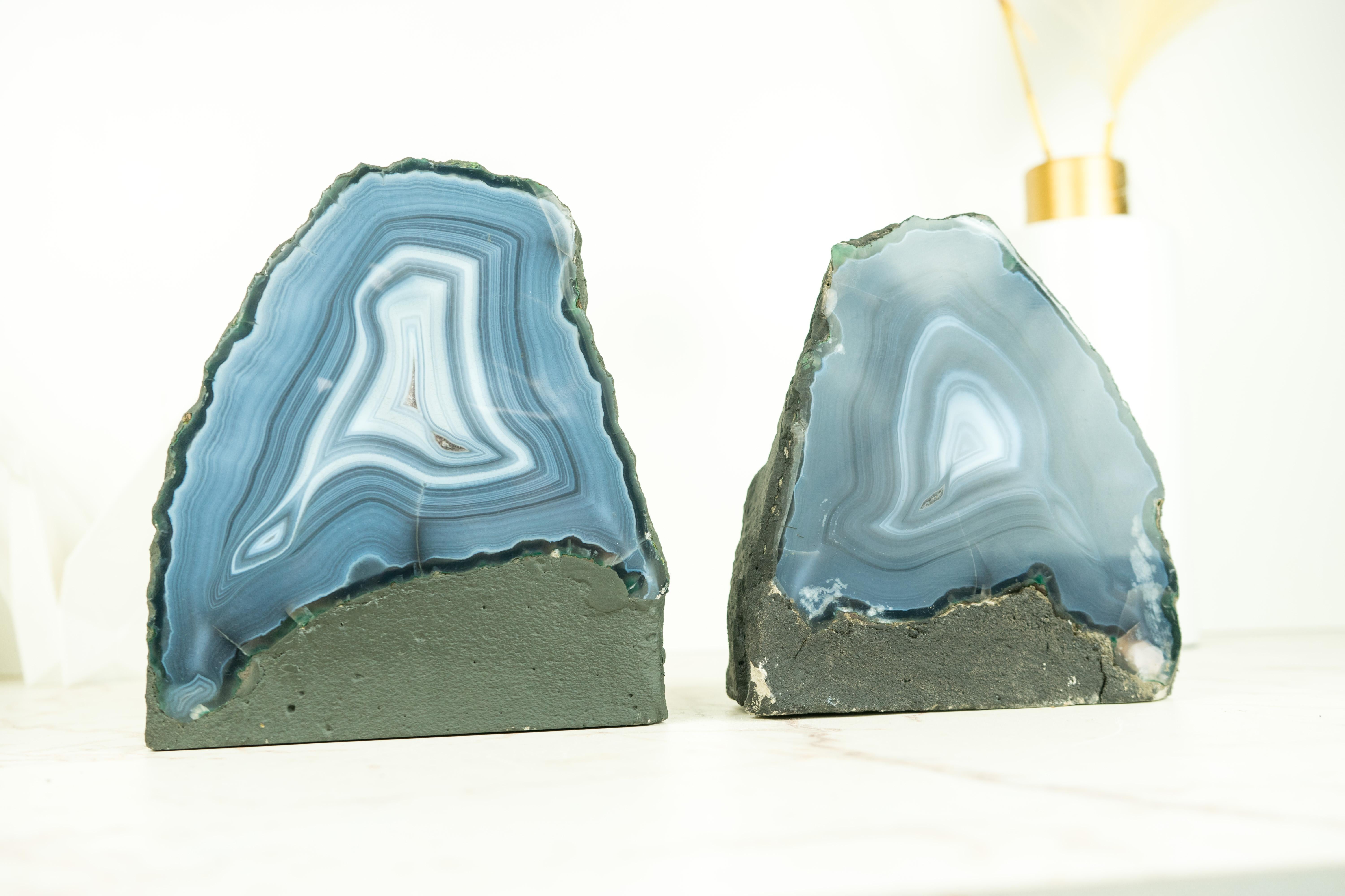 Pair of Natural Blue Lace Agate Geodes with White and Blue Agate Laces For Sale 3