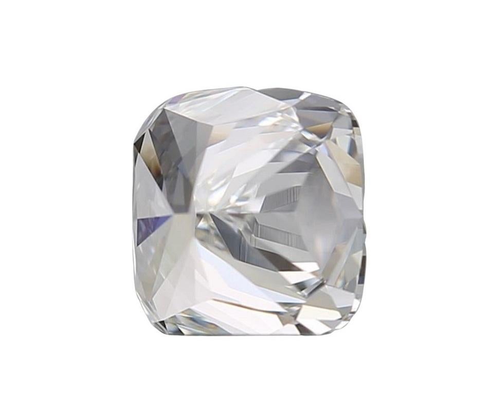 Paire de diamants taille coussin modifis naturels de 2,03 carats F VVS1, certifis GIA en vente 2