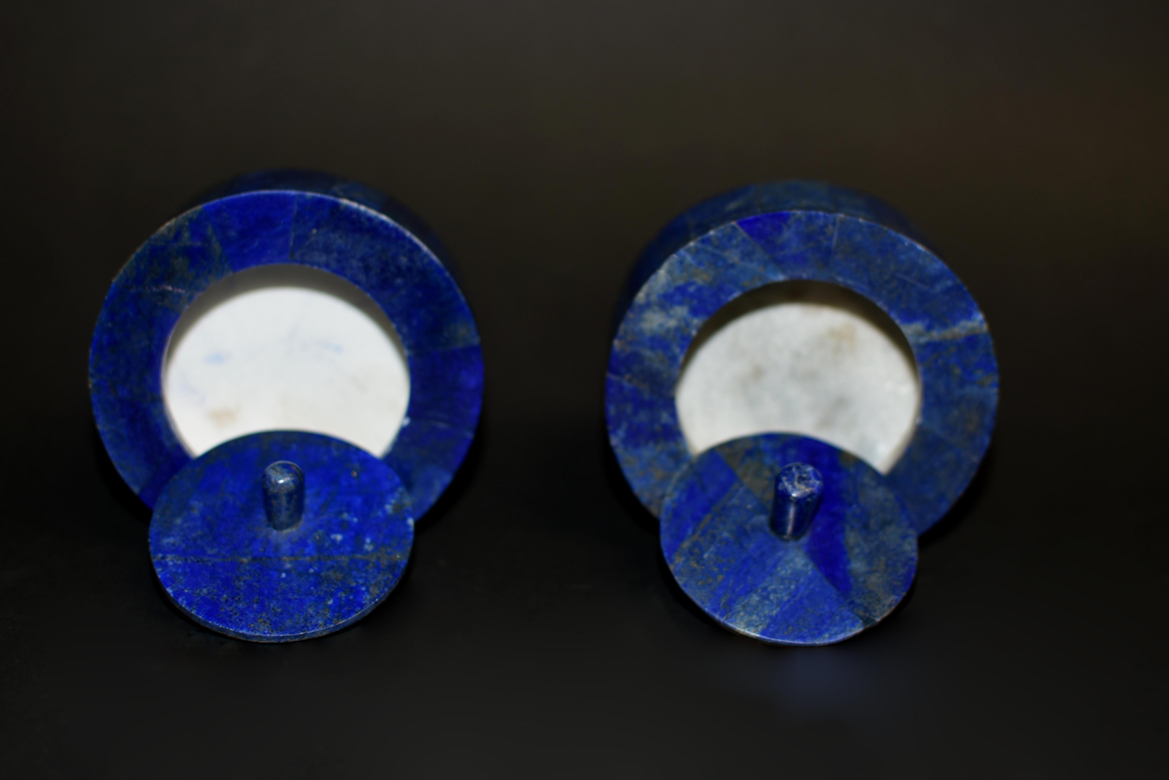 Hand-Crafted Pair of Natural Lapis Lazuli Round Boxes For Sale