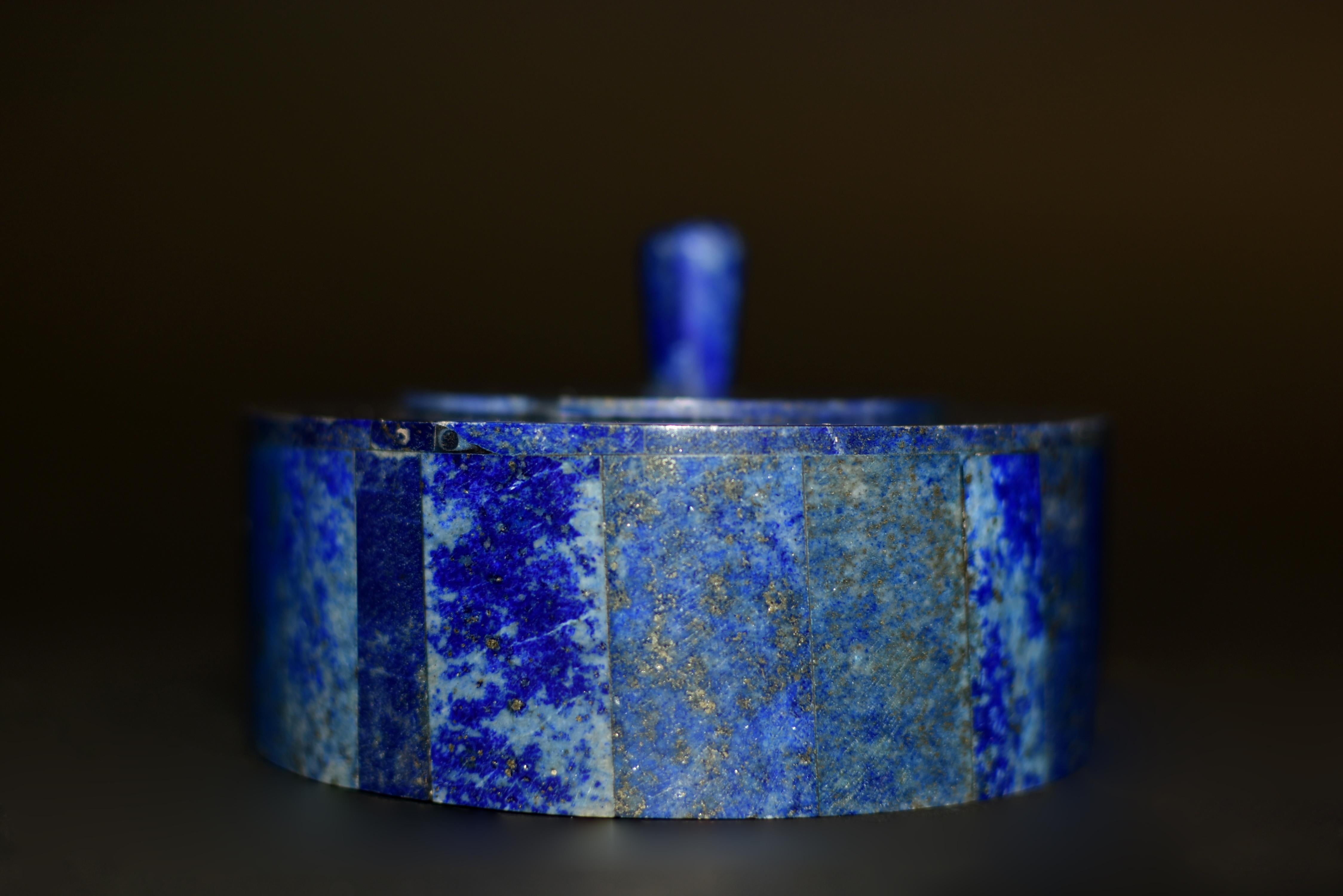 Pair of Natural Lapis Lazuli Round Boxes In Good Condition For Sale In Somis, CA