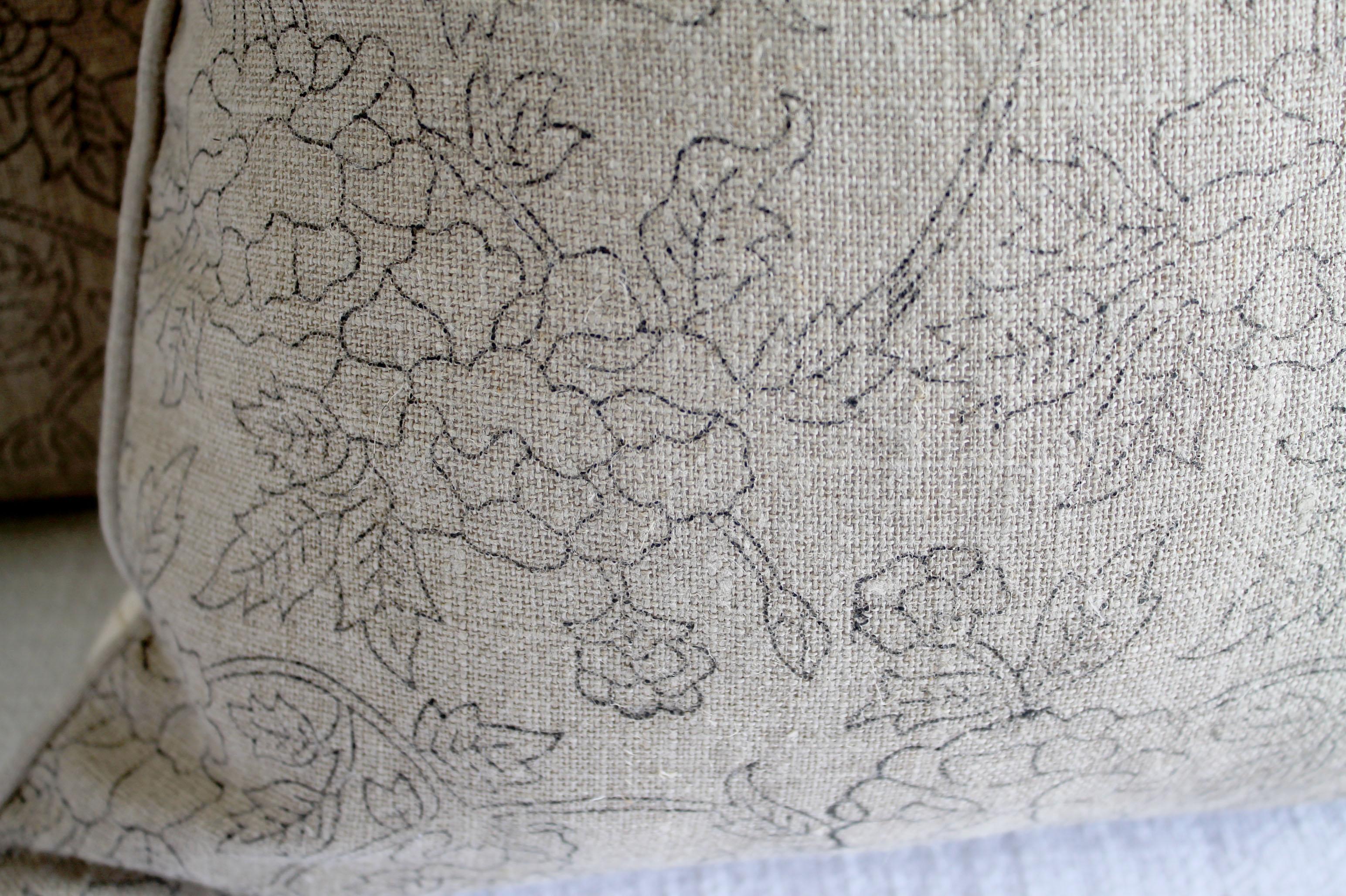 Natural Linen Floral Accent Pillow Covers In New Condition In Old Town Orange, CA