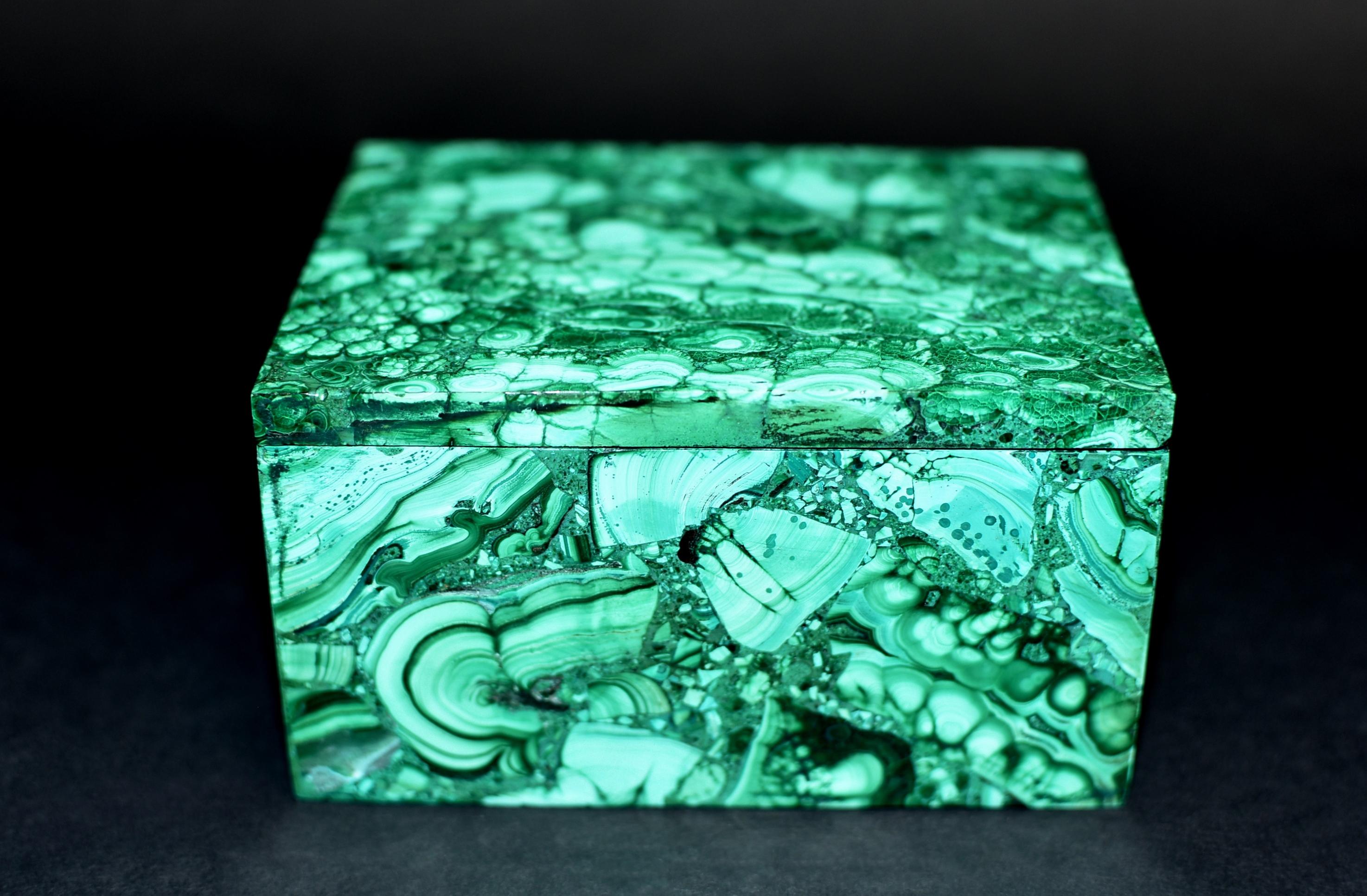 Pair of Natural Malachite Boxes Full Slabs In Excellent Condition In Somis, CA