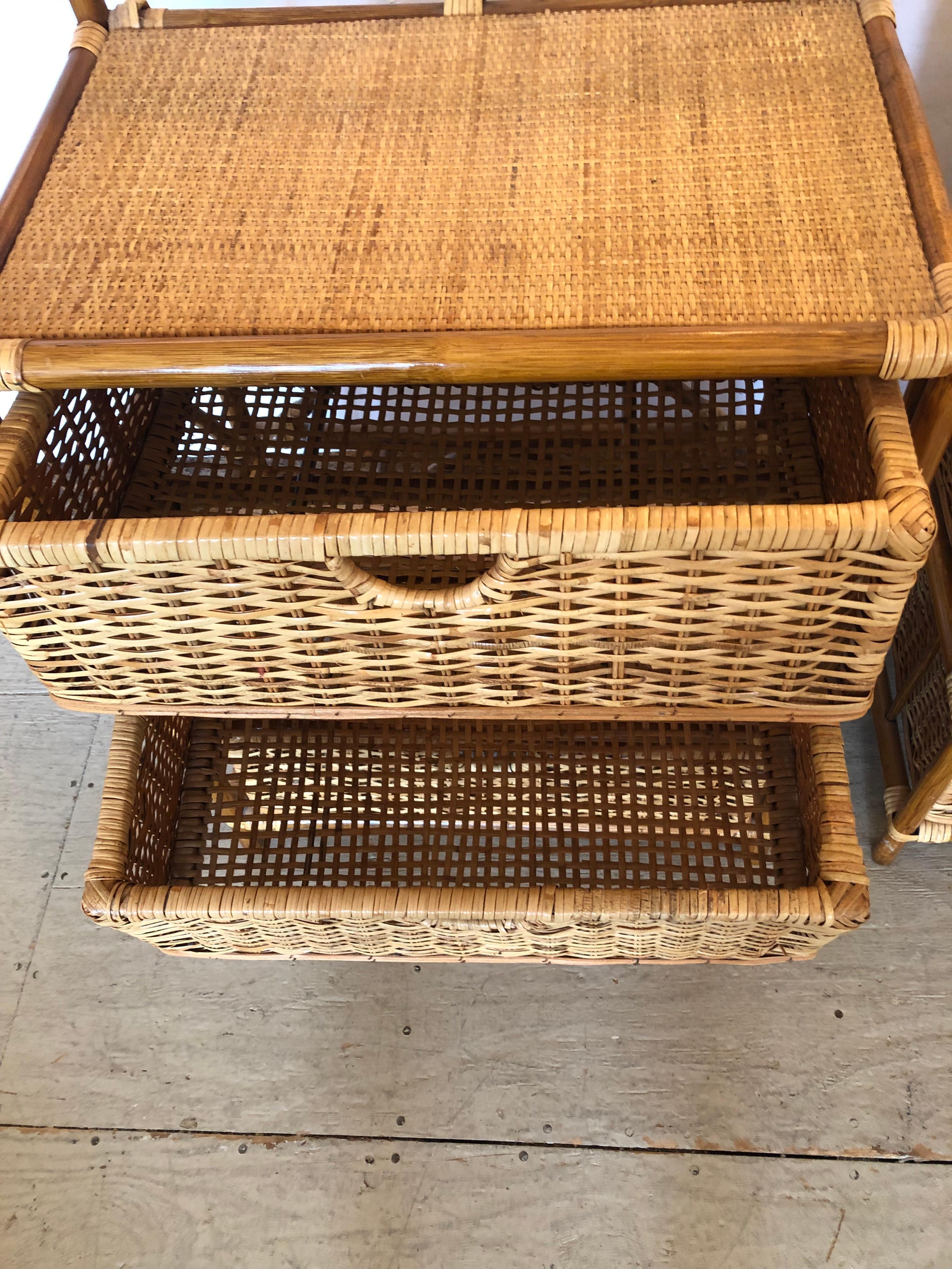 American Pair of Natural Rattan and Wicker Night Stands with 3 Drawers For Sale