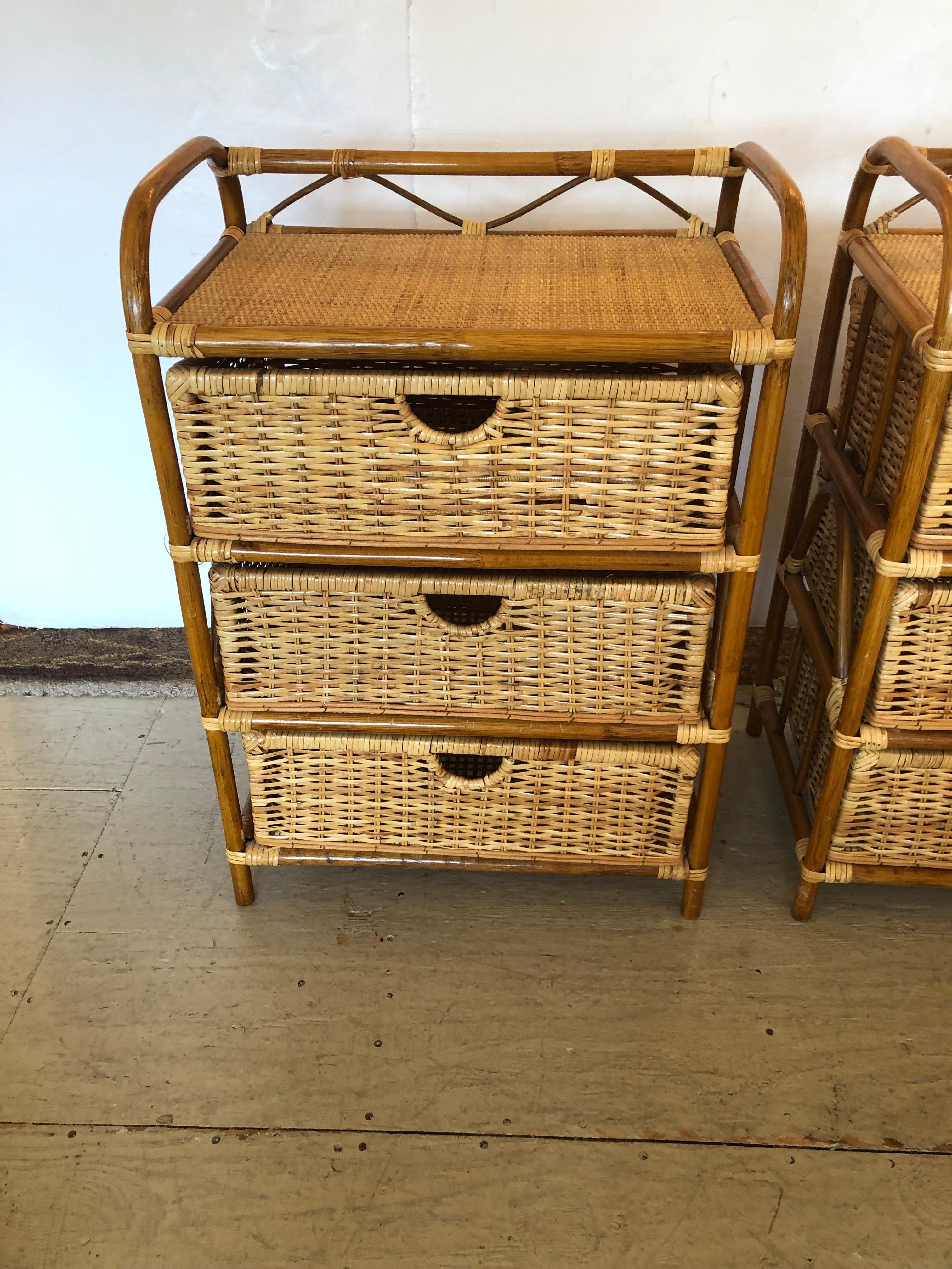 Pair of Natural Rattan and Wicker Night Stands with 3 Drawers In Good Condition For Sale In Hopewell, NJ