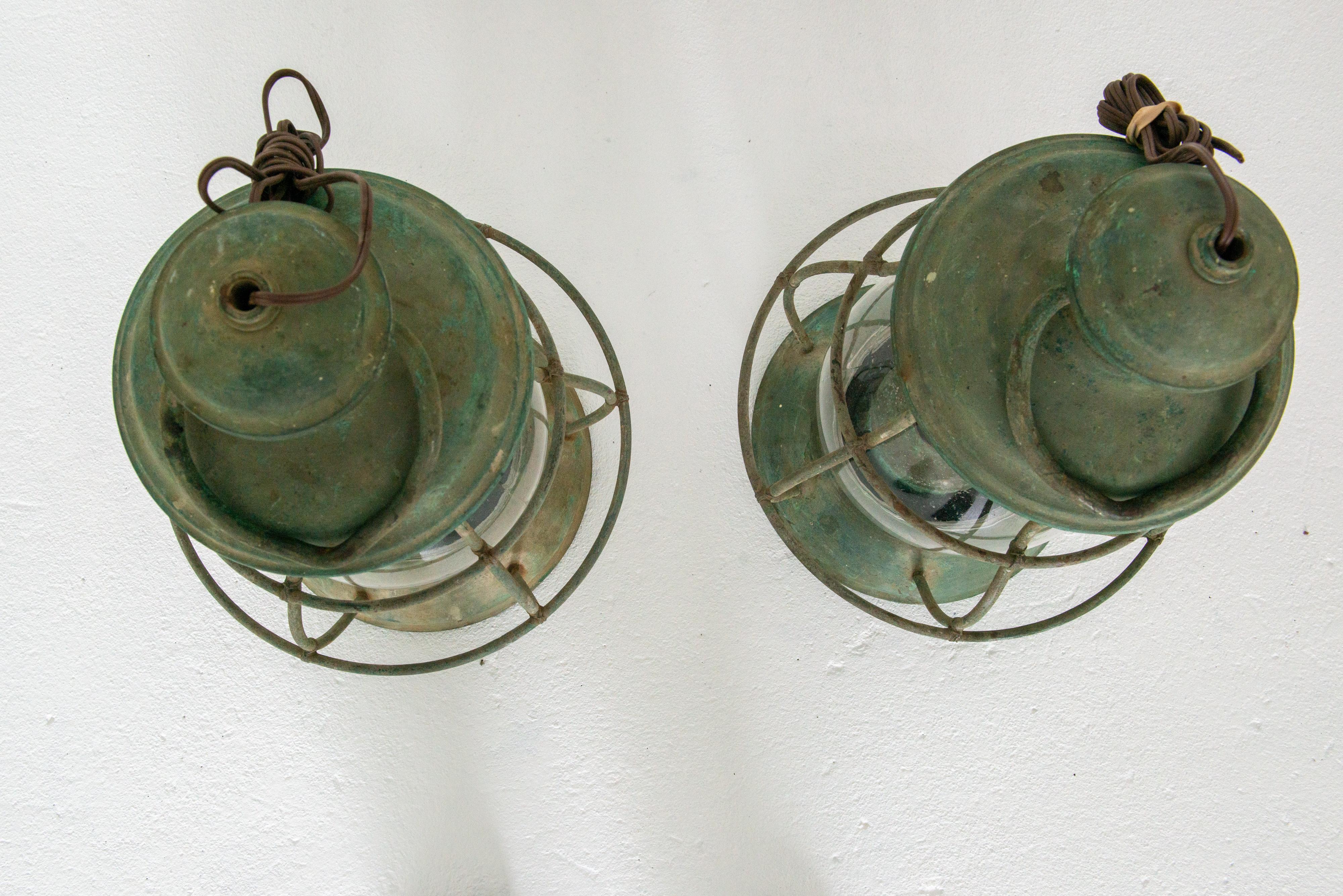 Pair of Nautical Copper Lanterns In Good Condition For Sale In Stamford, CT