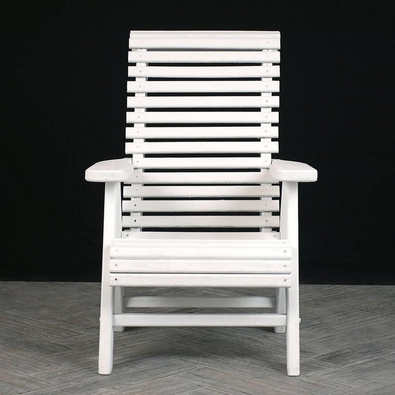 Pair of Patio Lounge Chairs For Sale at 1stDibs