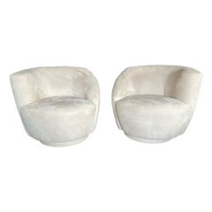 Paire de chaises pivotantes Nautilus de Precedent