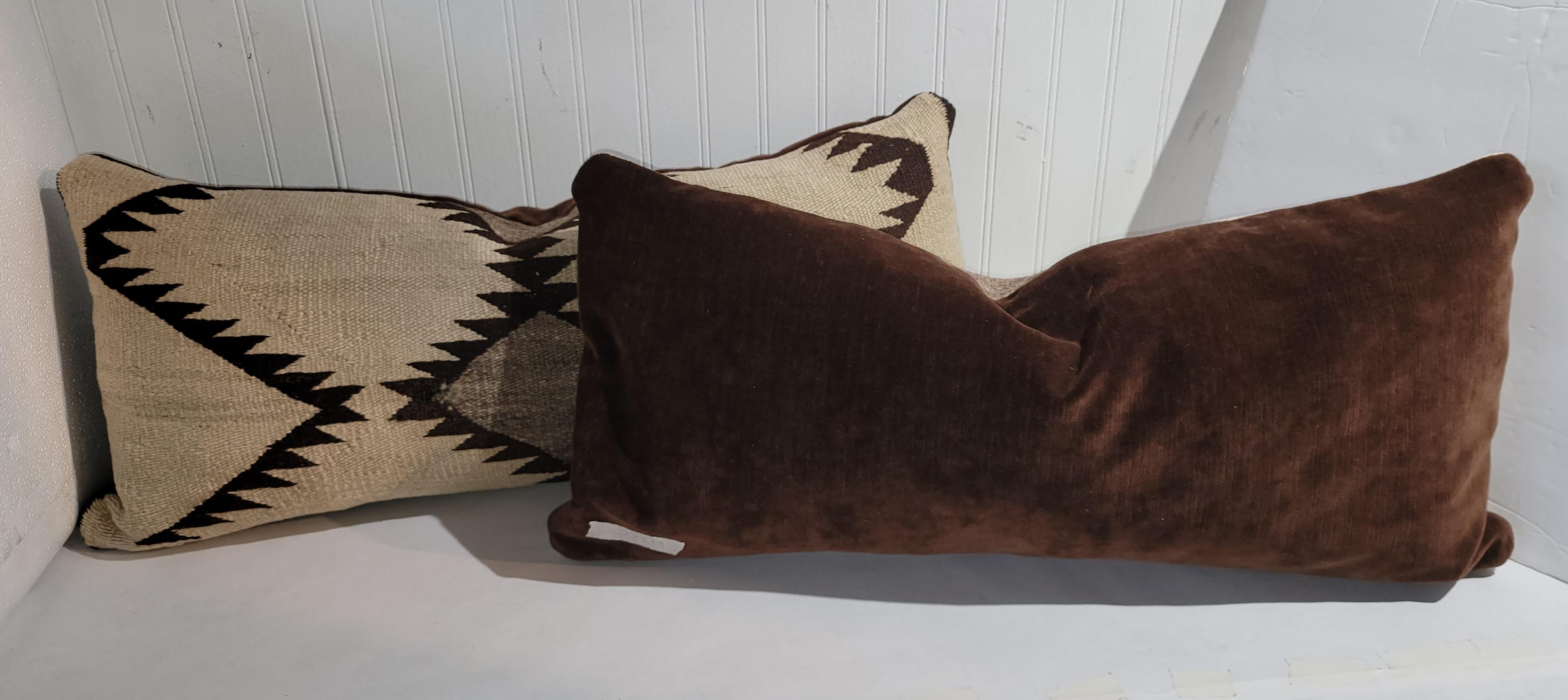 Pair of Navajo Bolster Jigsaw Eye Dazzler Pillows In Good Condition For Sale In Los Angeles, CA