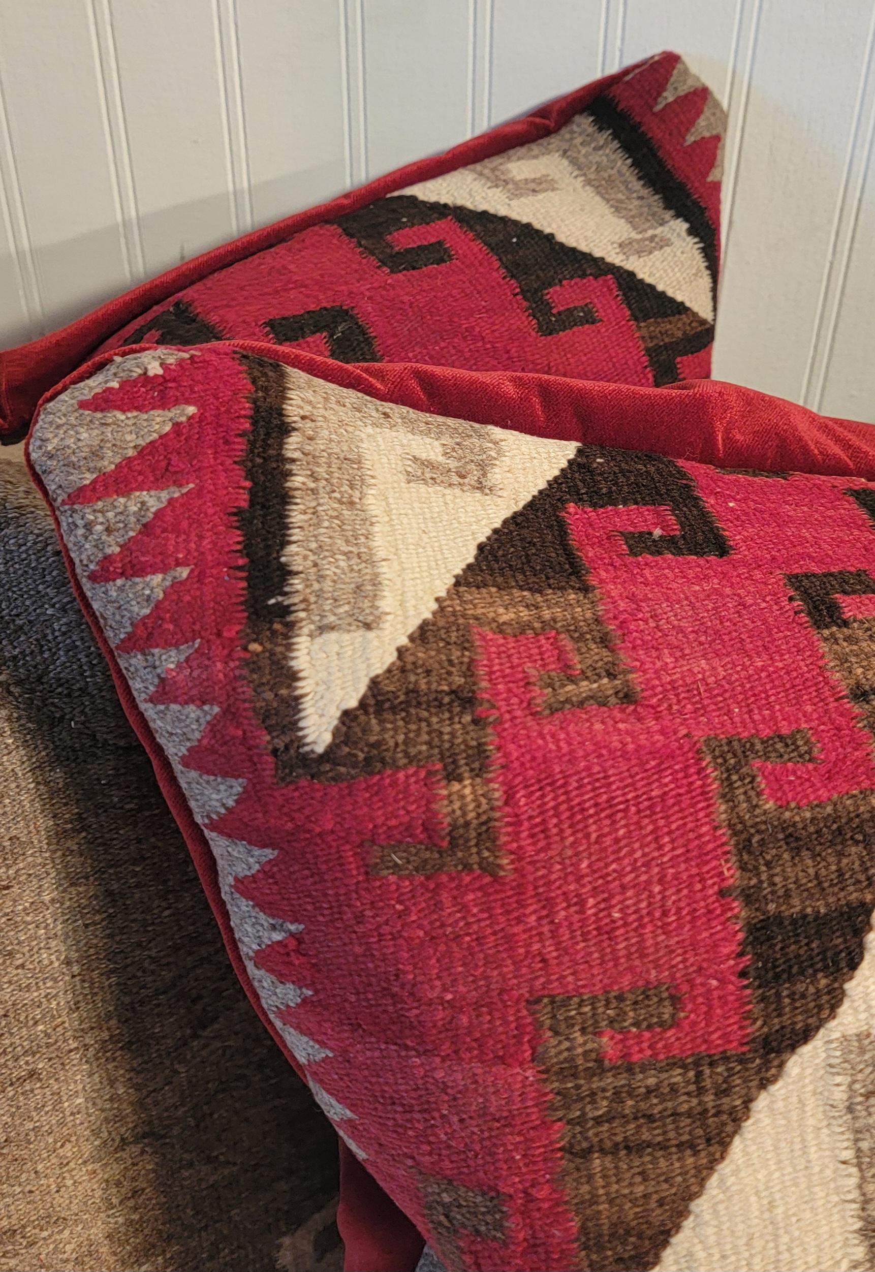 Tissé à la main Paire d'oreillers en laine Navajo Eye Dazzler en vente