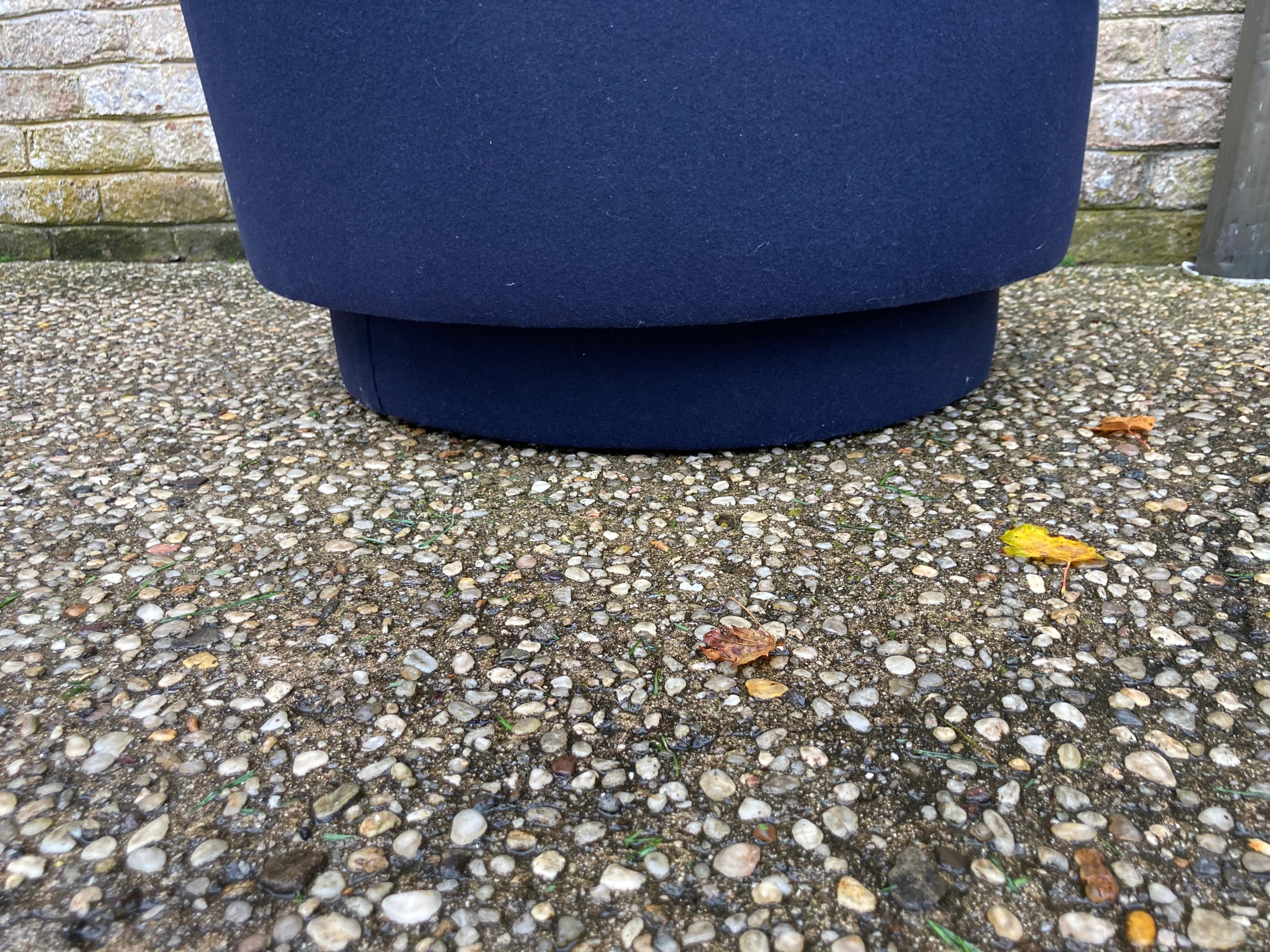 20th Century Pair of Navy Blue Upholstered Swivel Chairs Attributed to Milo Baughman For Sale