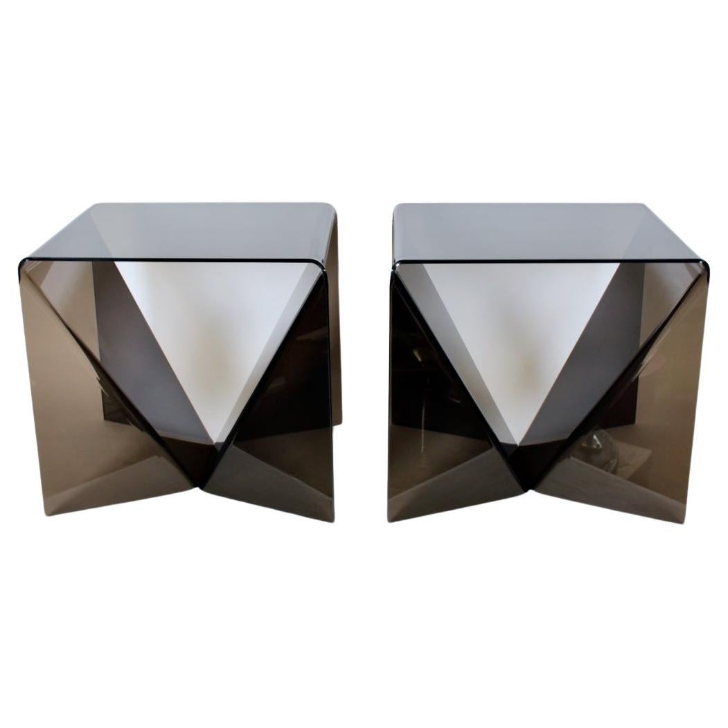 Paar Neal Small Transluzente rauchgraue "Origami" Lucite Tische