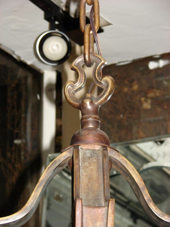 Bronze Paire de lanternes néoclassiques en bronze, vendues individuellement en vente