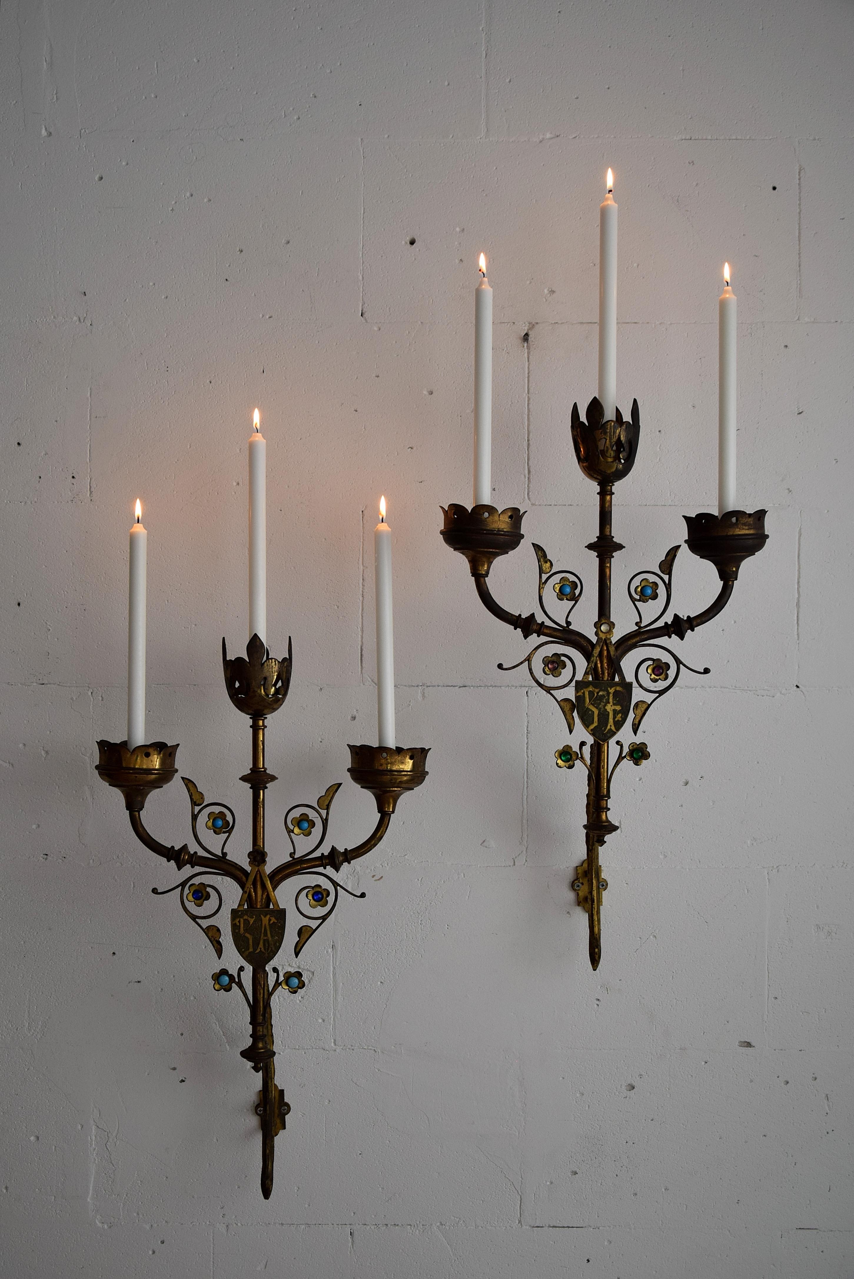 Pair of Neoclassical 19th Century Wall Candleholders For Sale 3