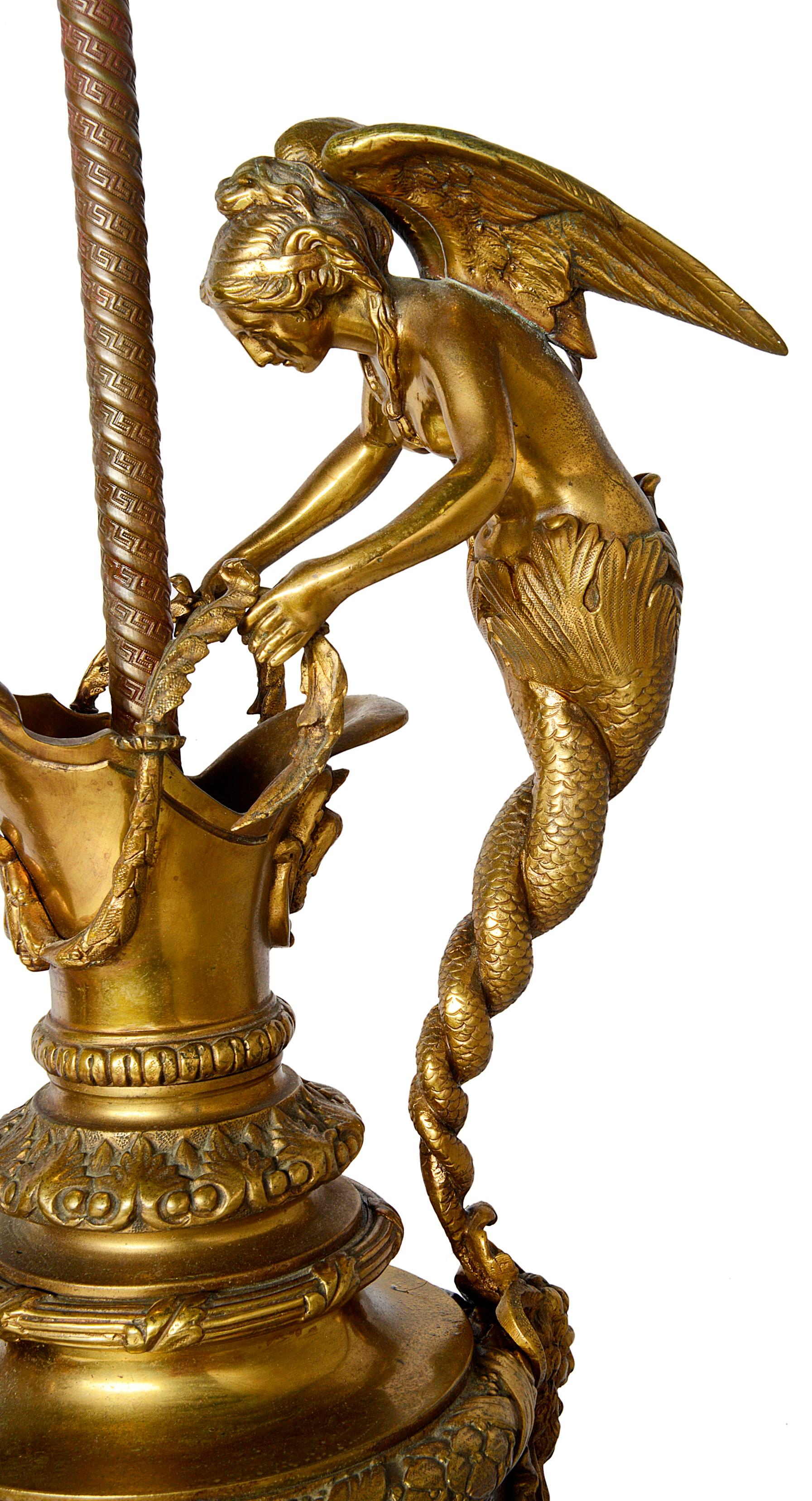 Pair of Neoclassical Bronze Ewer Lamps, 19th Century In Good Condition In Brighton, Sussex