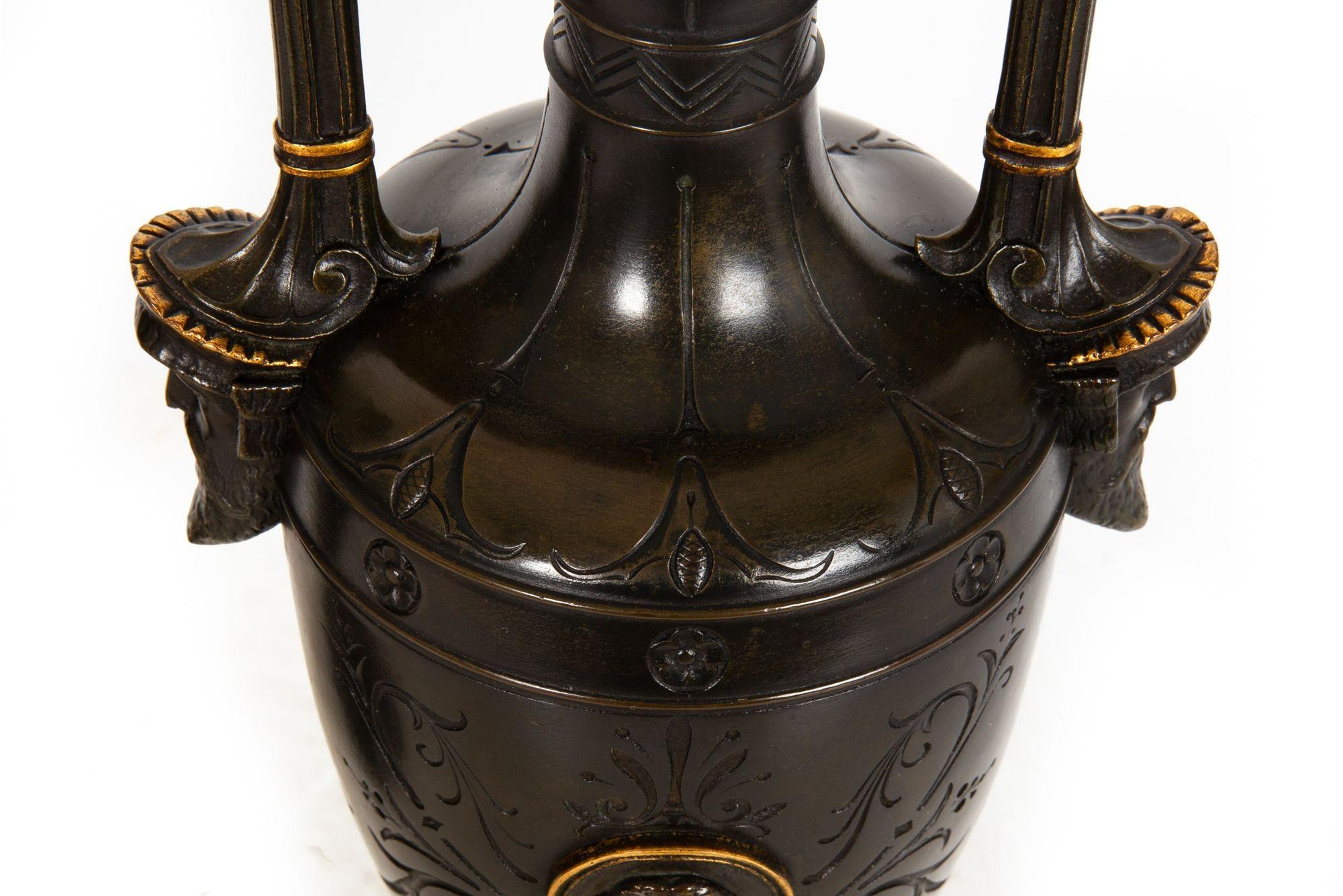 Pair of Neo-Greco Bronze and Marble Urns Vases with Candlestick circa 1880 in vendita 4