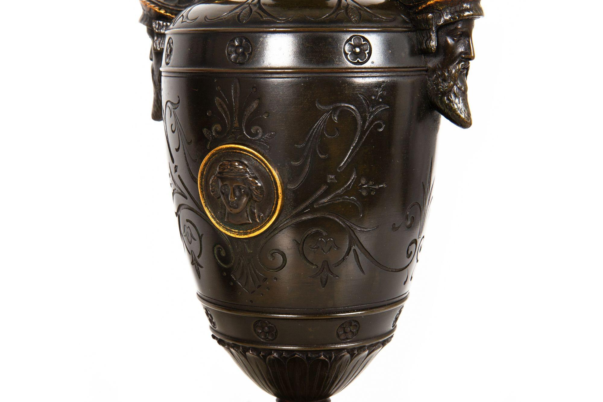 Pair of Neo-Greco Bronze and Marble Urns Vases with Candlestick circa 1880 in vendita 9