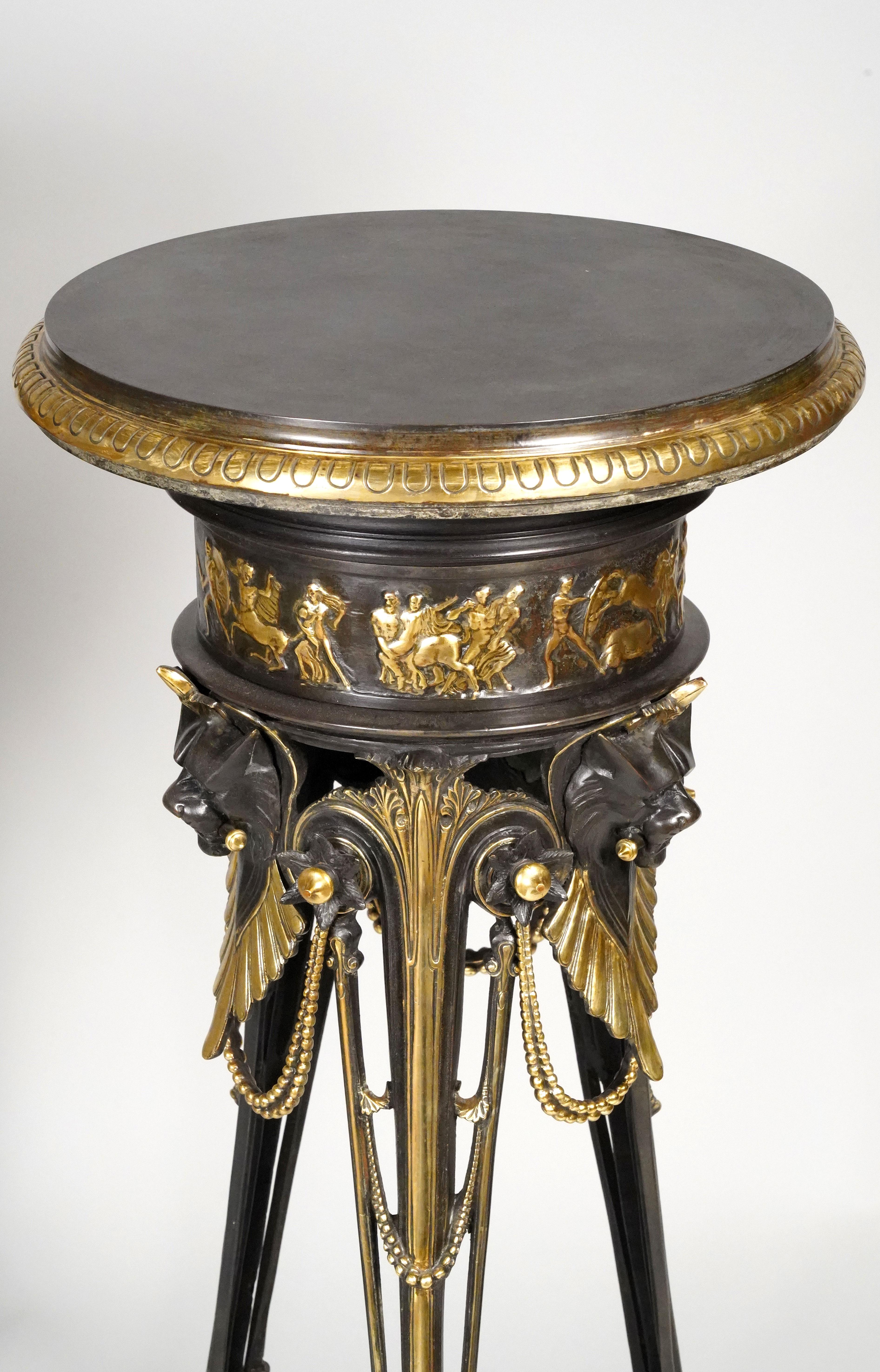 Gilt Pair of Neo-Greek Pedestals, attributed to G.Servant, France, Circa 1880 For Sale