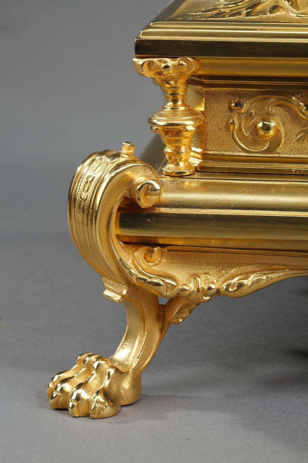 Pair of Neo-Renaissance Ewers in Gilt Bronze, 19th Century 13