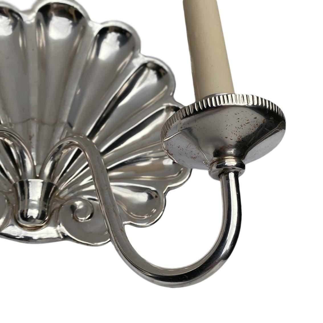 Mid-20th Century Pair of Neoclassic Silver Plated Shell Sconces For Sale