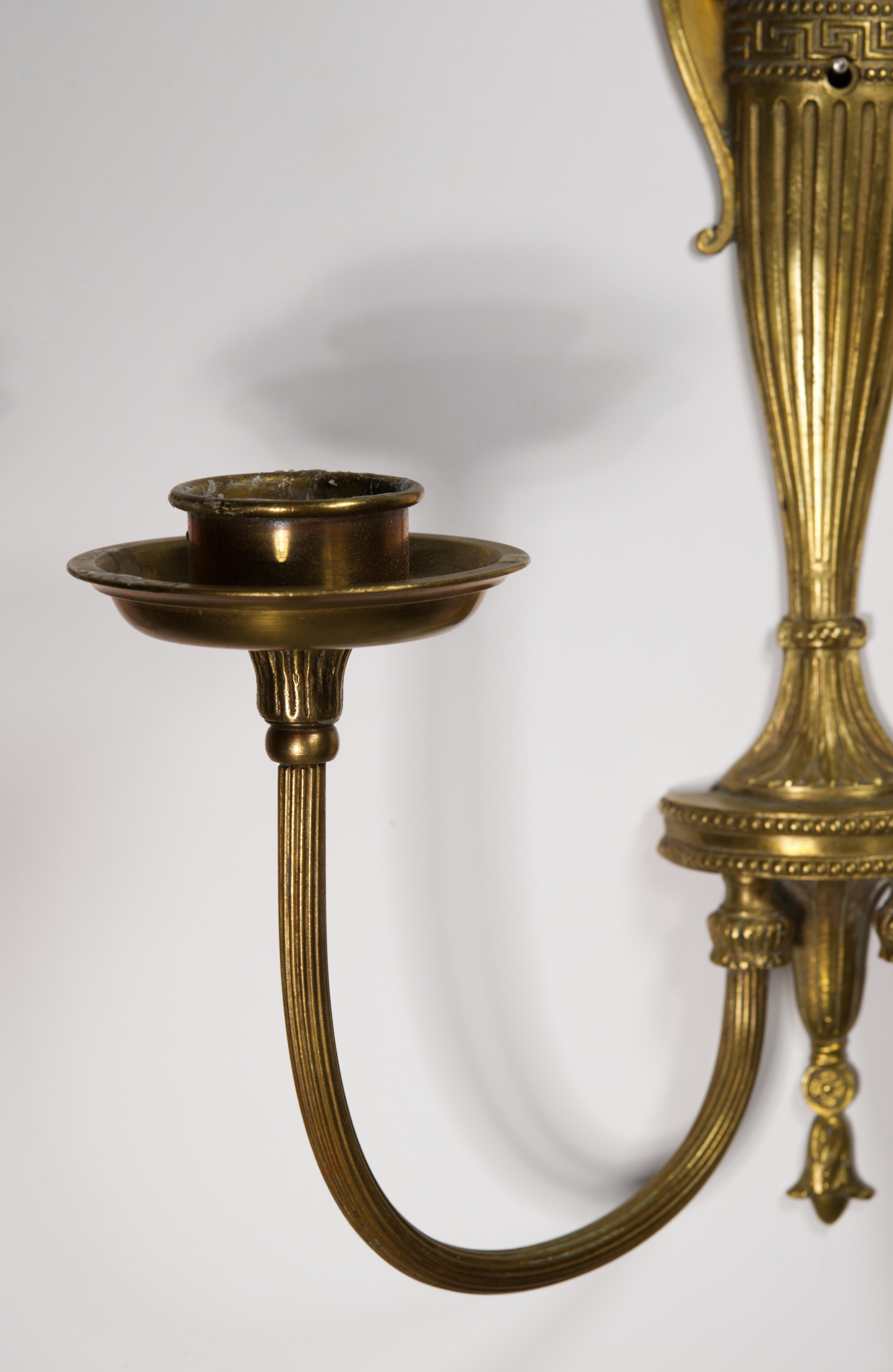 Pair of Neoclassical American Bronze Sconces, Double Arms, 1900s-1920s, #2 In Good Condition For Sale In Clifton Springs, NY