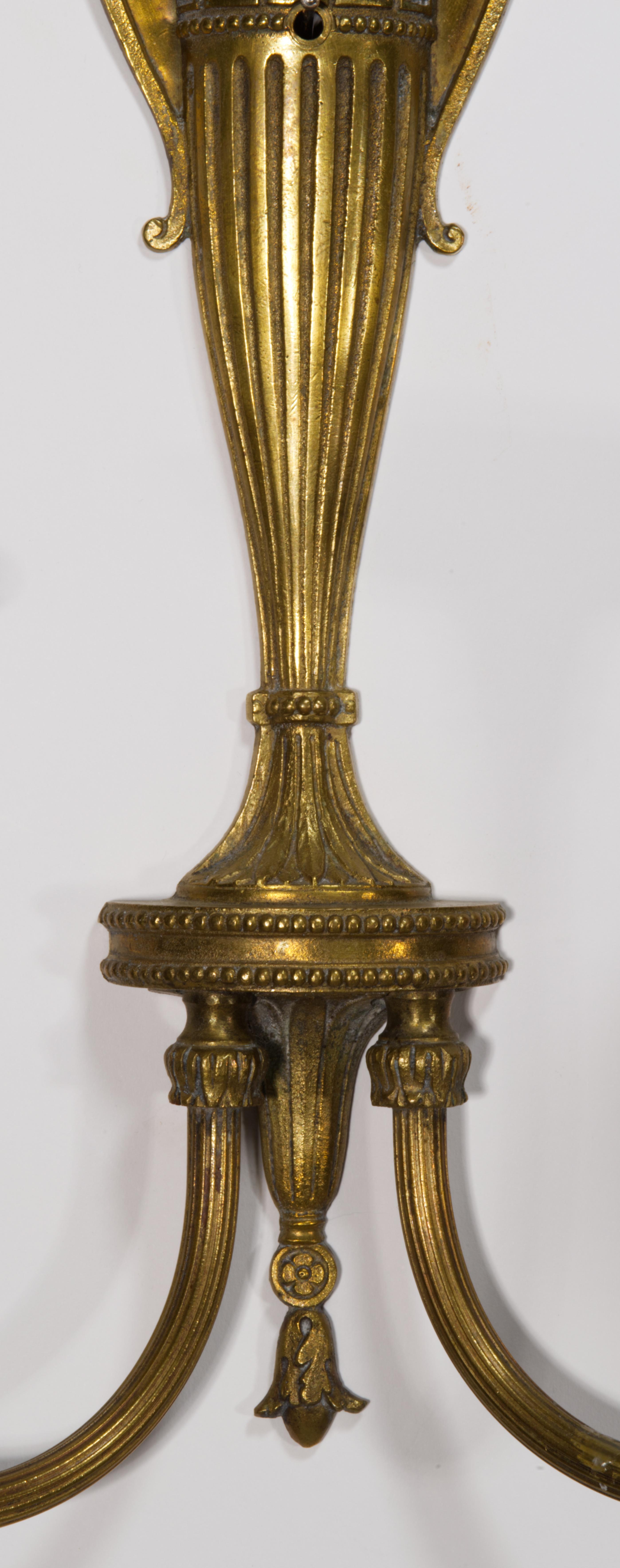 Pair of Neoclassical American Bronze Sconces, Double Arms, 1900s-1920s For Sale 1