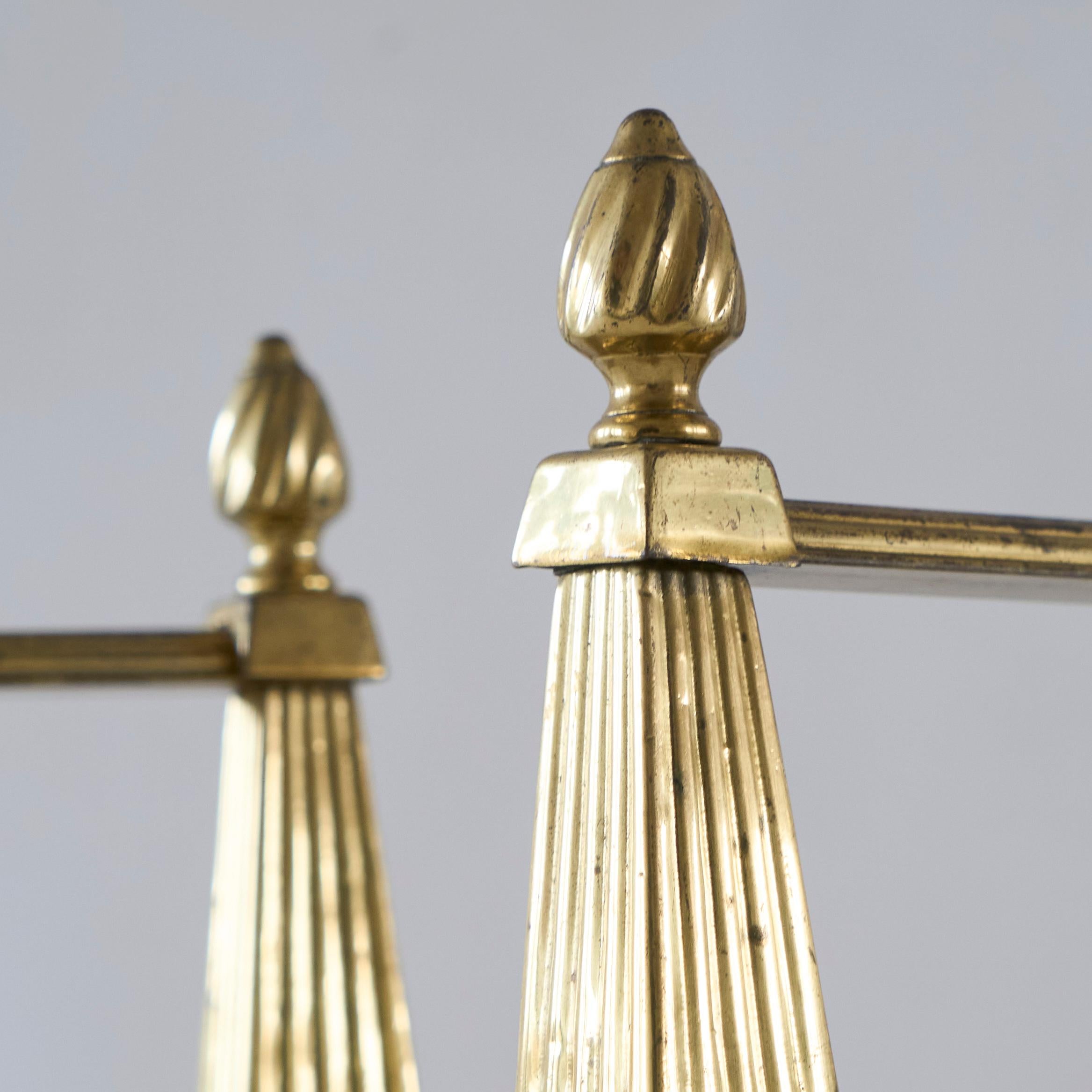Hand-Crafted Pair of Neoclassical Andirons in Patinated Brass For Sale