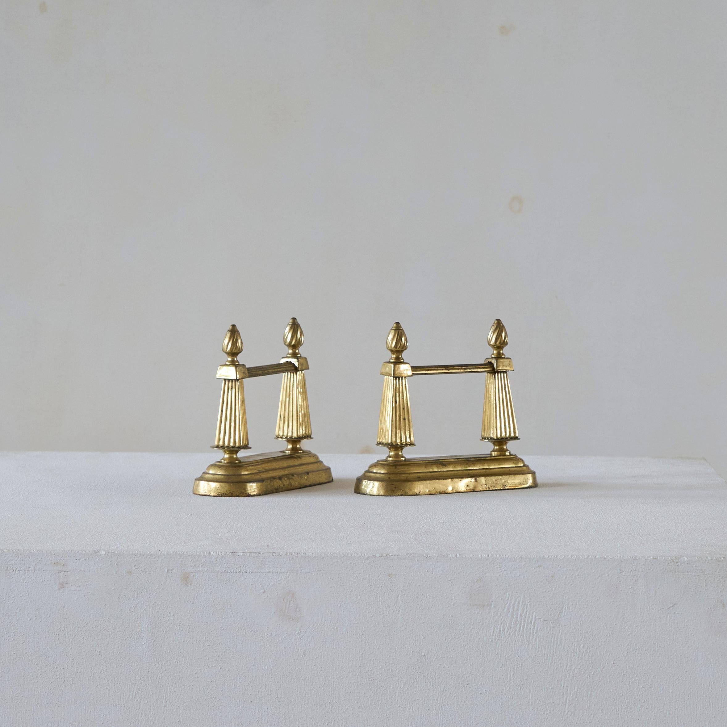 Pair of Neoclassical Andirons in Patinated Brass For Sale 3