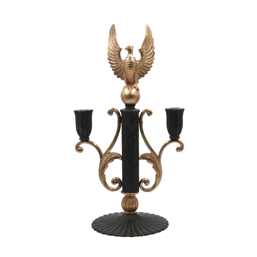 Pair of neoclassical bronze candelabra with eagle In Good Condition For Sale In Buenos Aires, Argentina