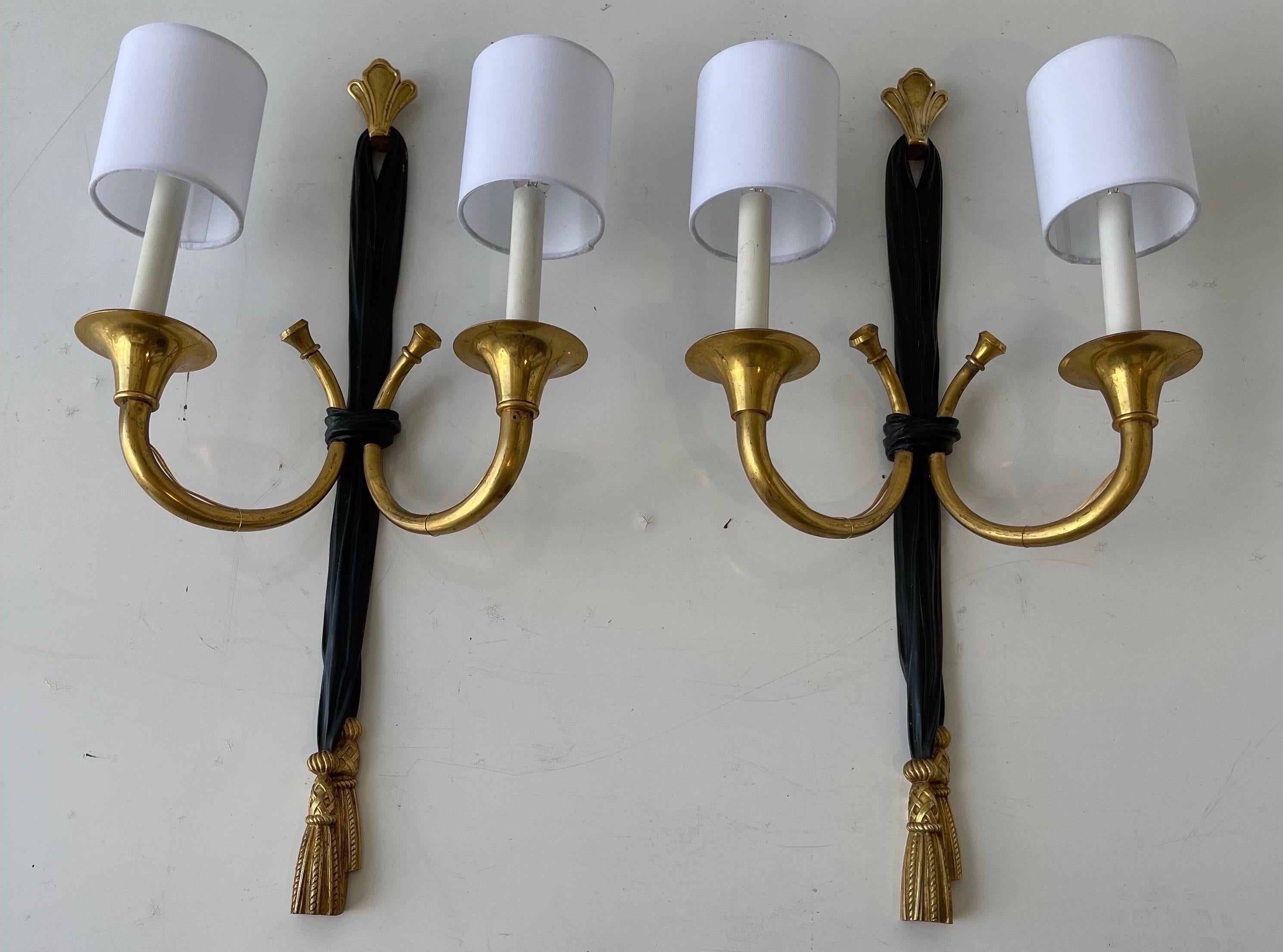 Mid-20th Century Pair of Neoclassical Bronze Sconces by Maison Delisle For Sale