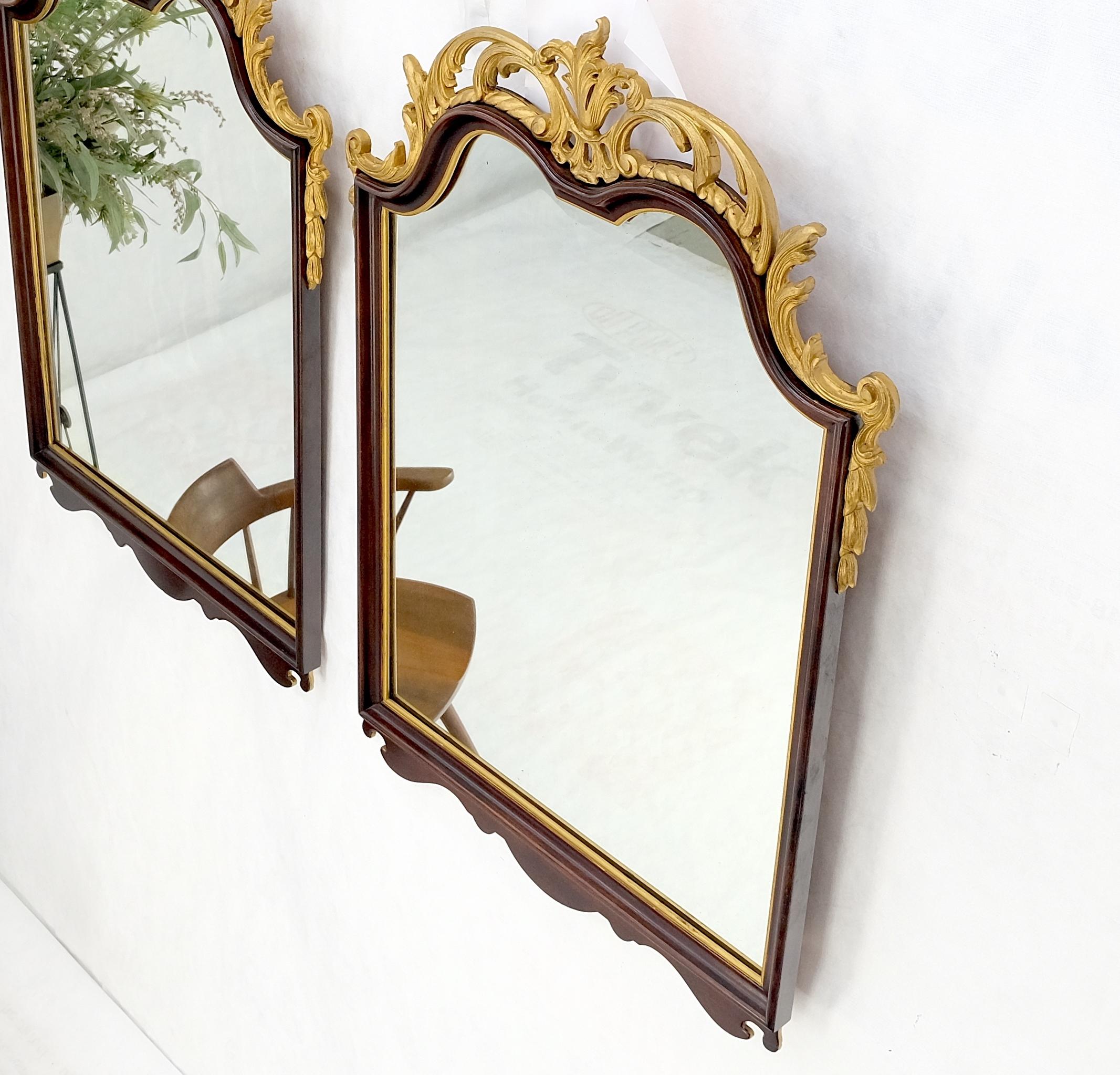 Pair of Neoclassical Chippendale Carved Gold Gilt Mahogany Wall Mirrors MINT! In Good Condition For Sale In Rockaway, NJ