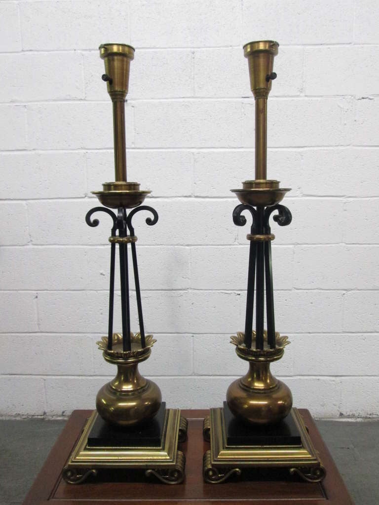 Mid-20th Century Pair of Neoclassical French Bronze and Wrought Iron Lamps