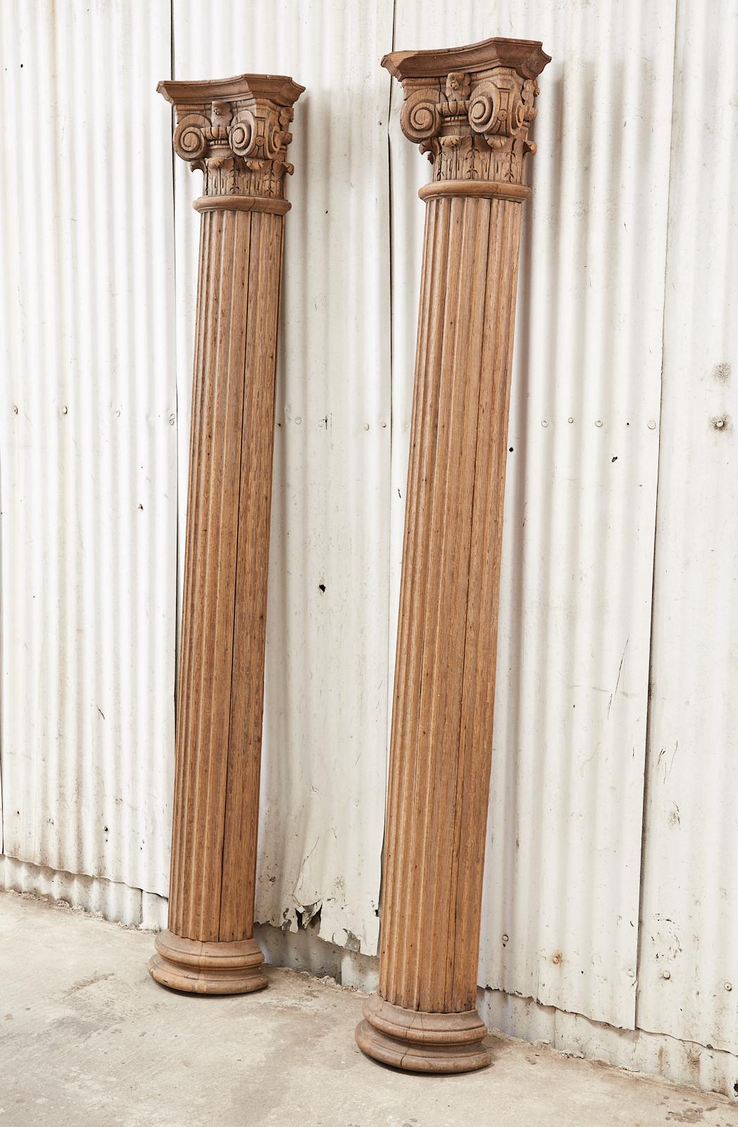 neoclassical pillars