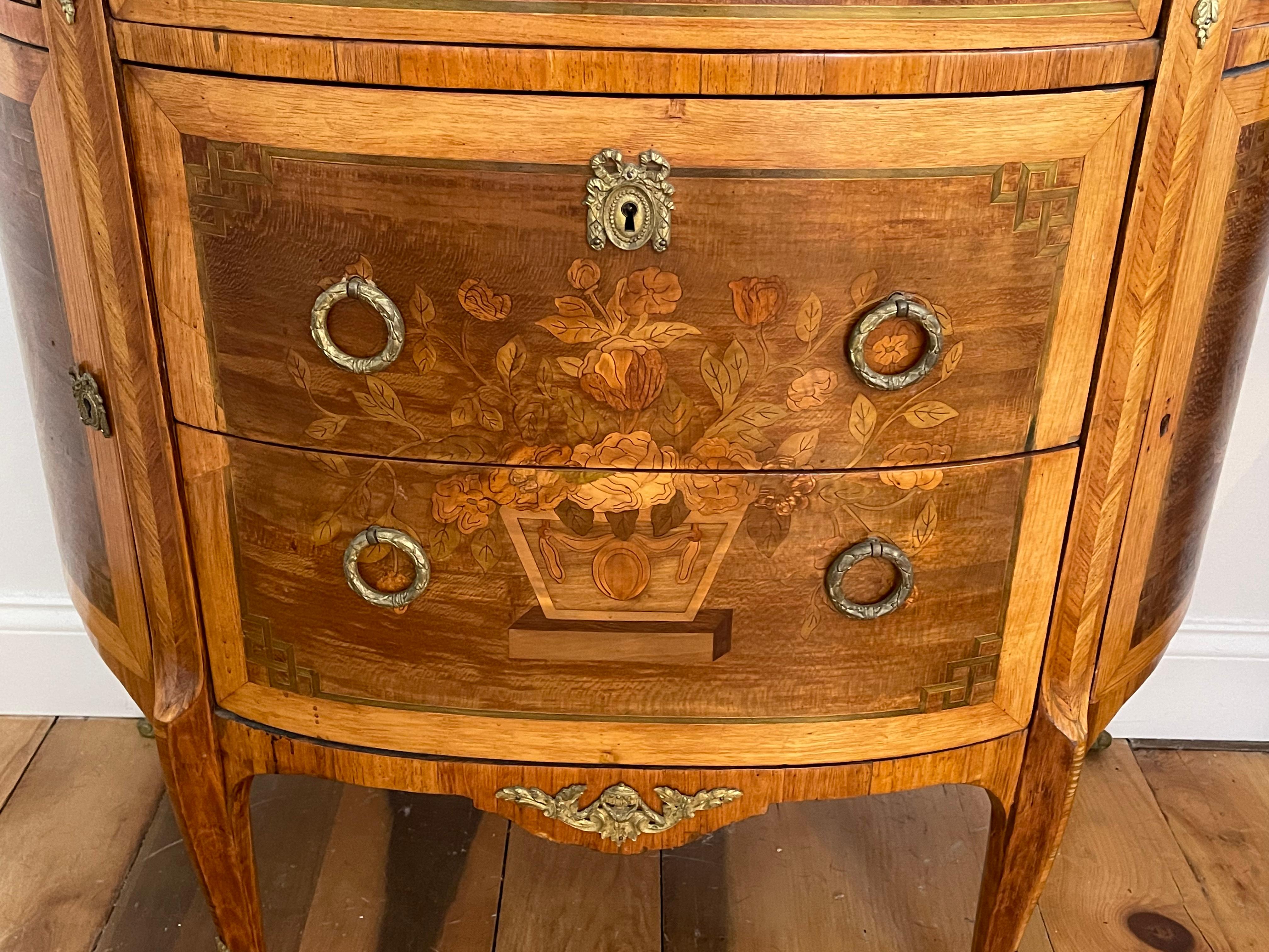Inlay Pair of Neoclassical Kingwood Demi-Lune Commodes For Sale
