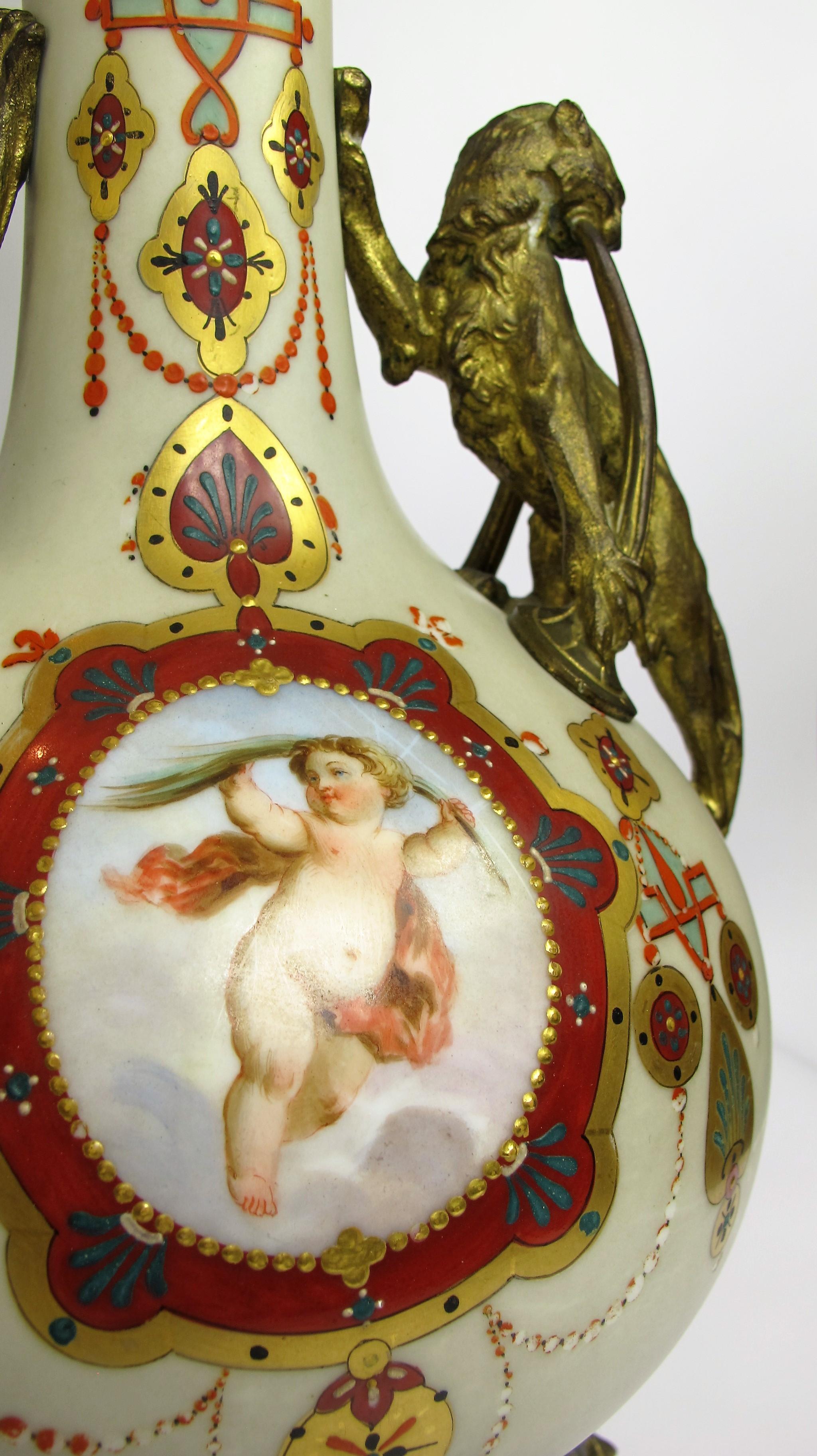 Large pair of neoclassical lamps inspired by the art of ancient Greece, white porcelain and polychrome decorations. The body of the lamp is delicately adorned with cartridges representing Putti in the air, among ancient architectural motifs. The