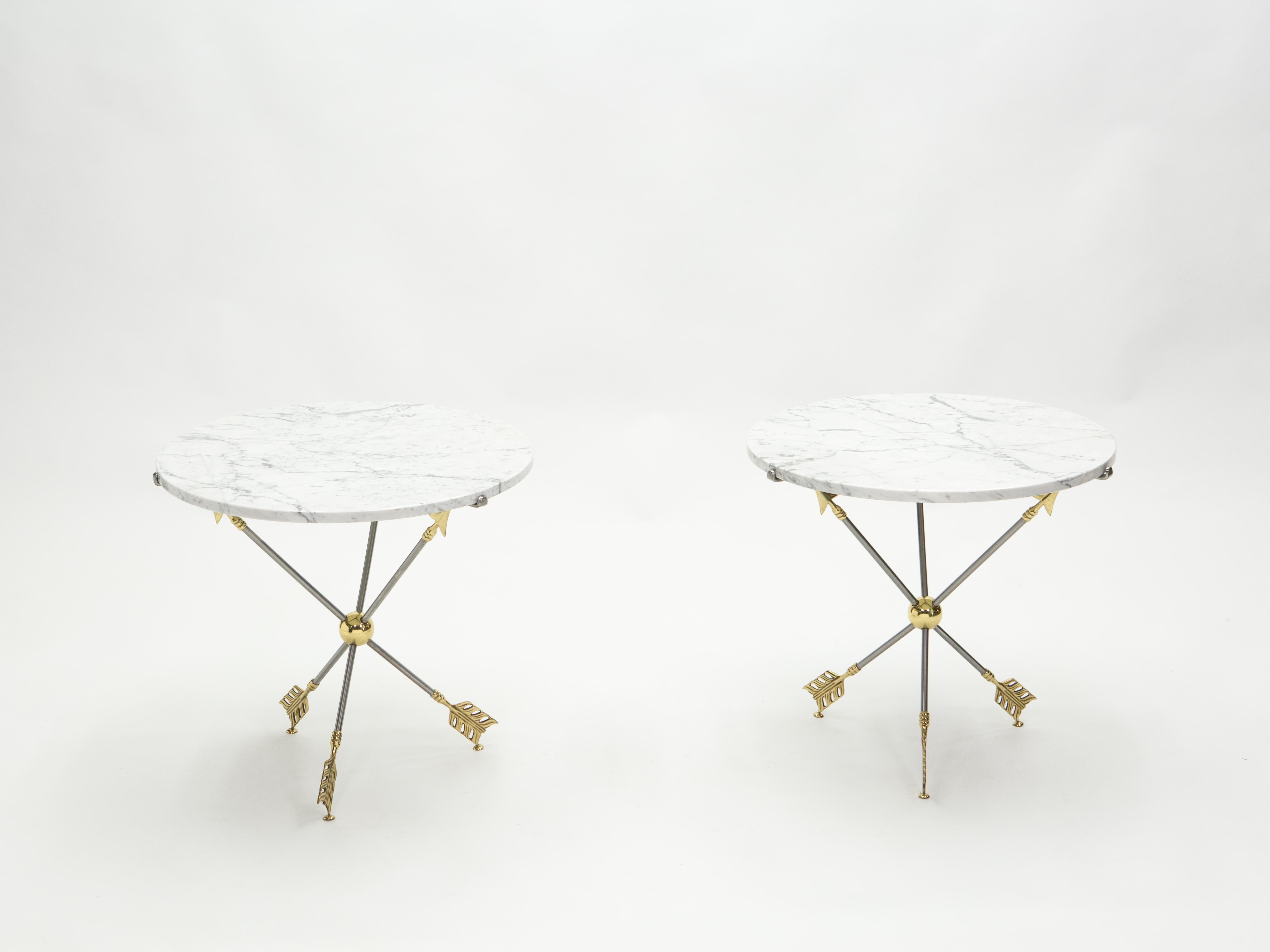 This pair of gueridon tables from the 1970’s is a beautiful example of French neoclassical design by Maison Jansen. With its sleek look, it also feels inspired by Art Deco design, like André Arbus and Jean-Michel Frank, using the arrows tripode