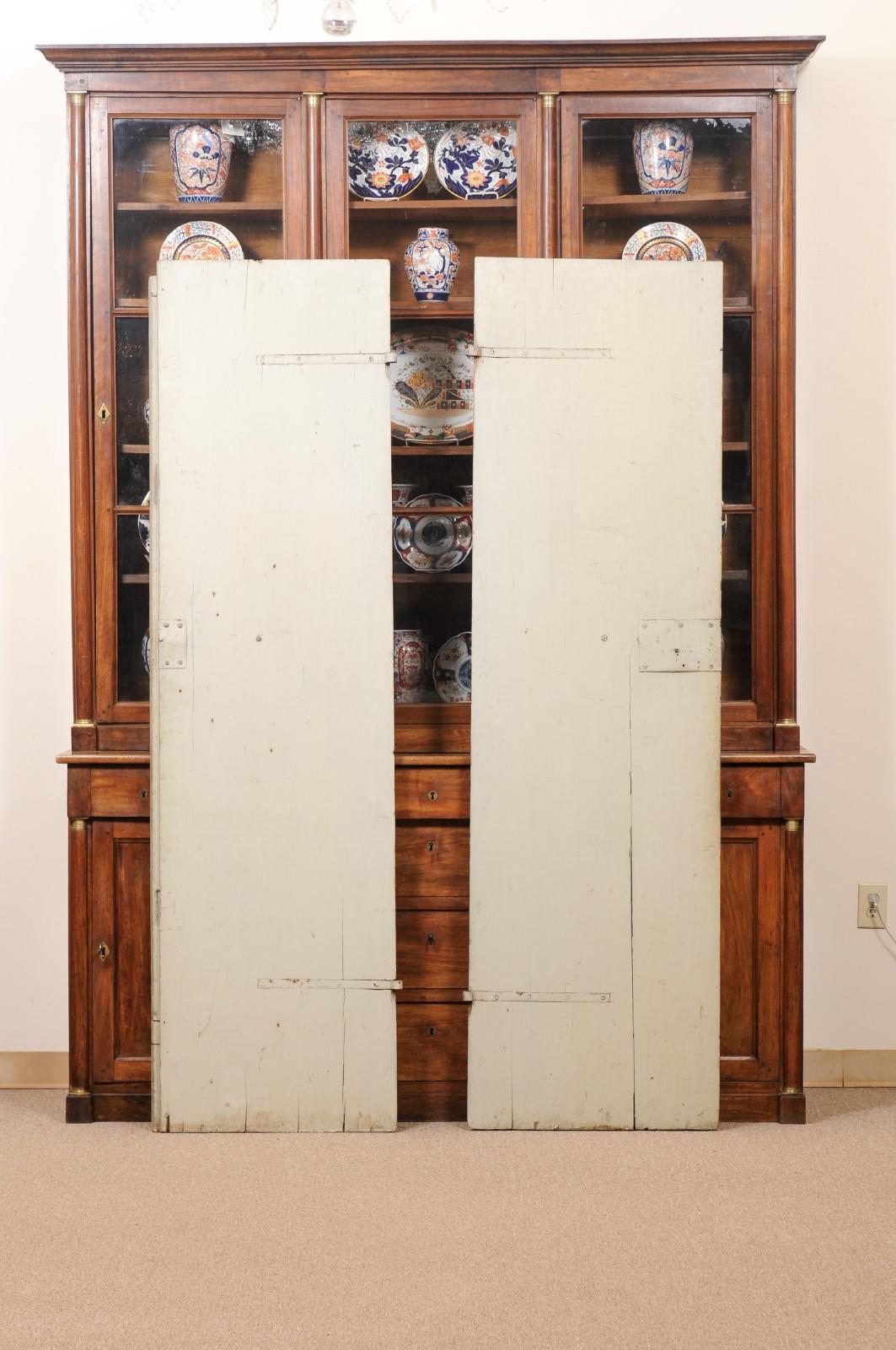 Pair of Neoclassical Painted Doors with Arabesque Designs, ca. 1800 For Sale 7