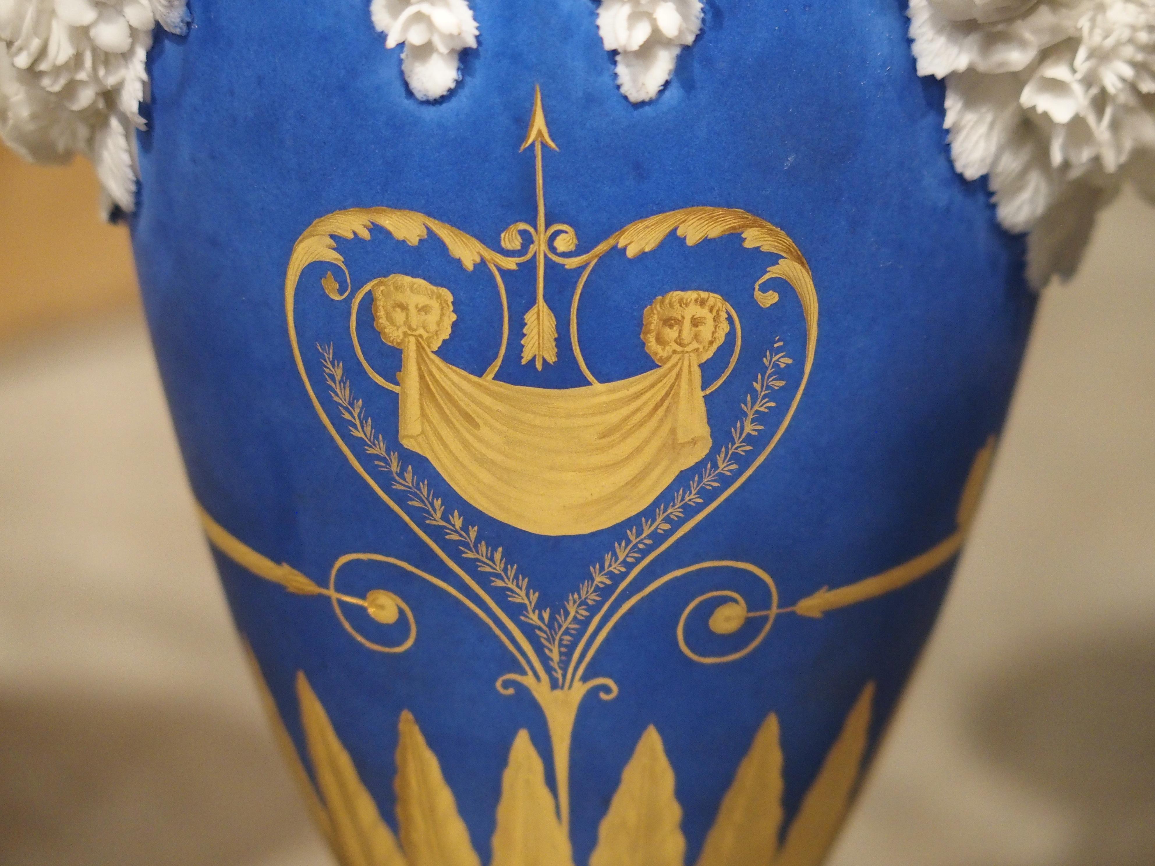 Pair of Neoclassical Paris Porcelain Vases in Royal French Blue, Early 1800s 7