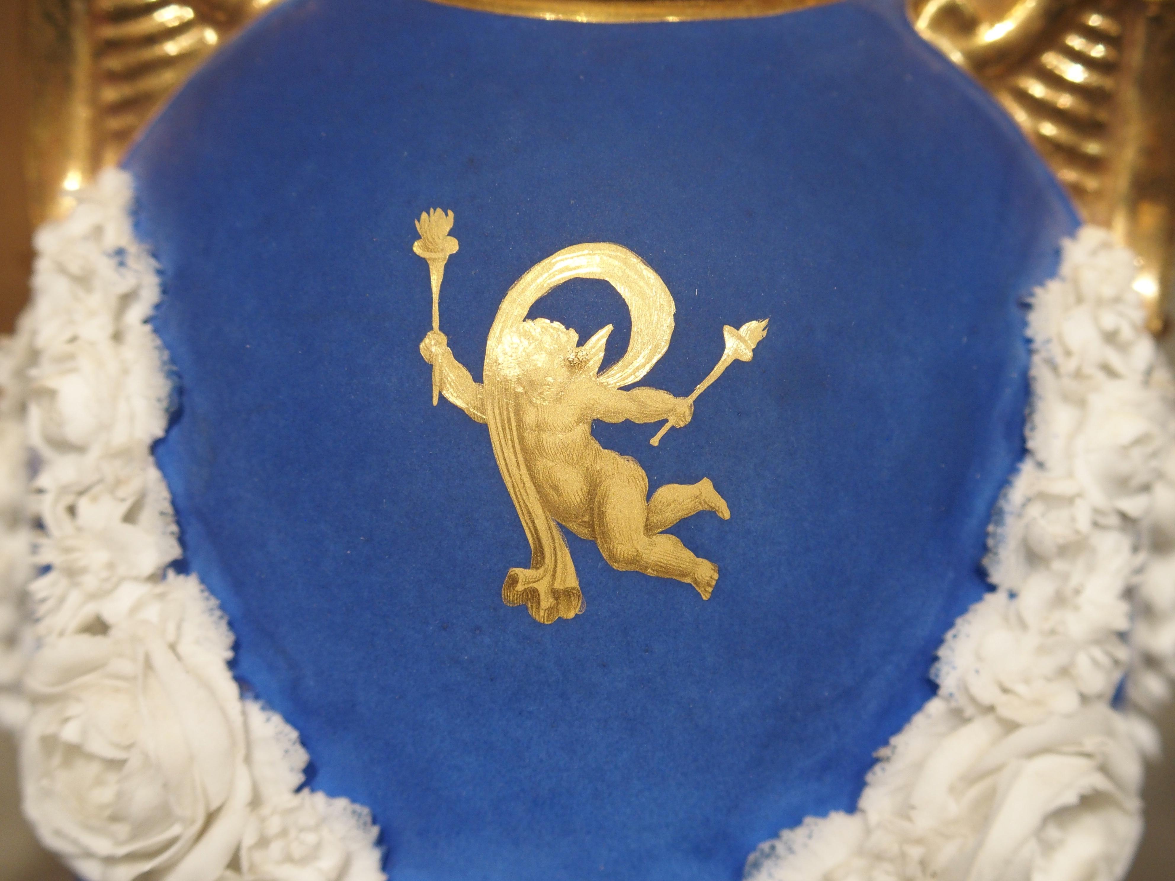 Paire de vases néoclassiques en porcelaine de Paris en bleu royal français:: début des années 1800 en vente 12