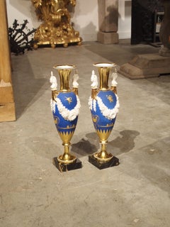 Pair of Neoclassical Paris Porcelain Vases in Royal French Blue, Early 1800s