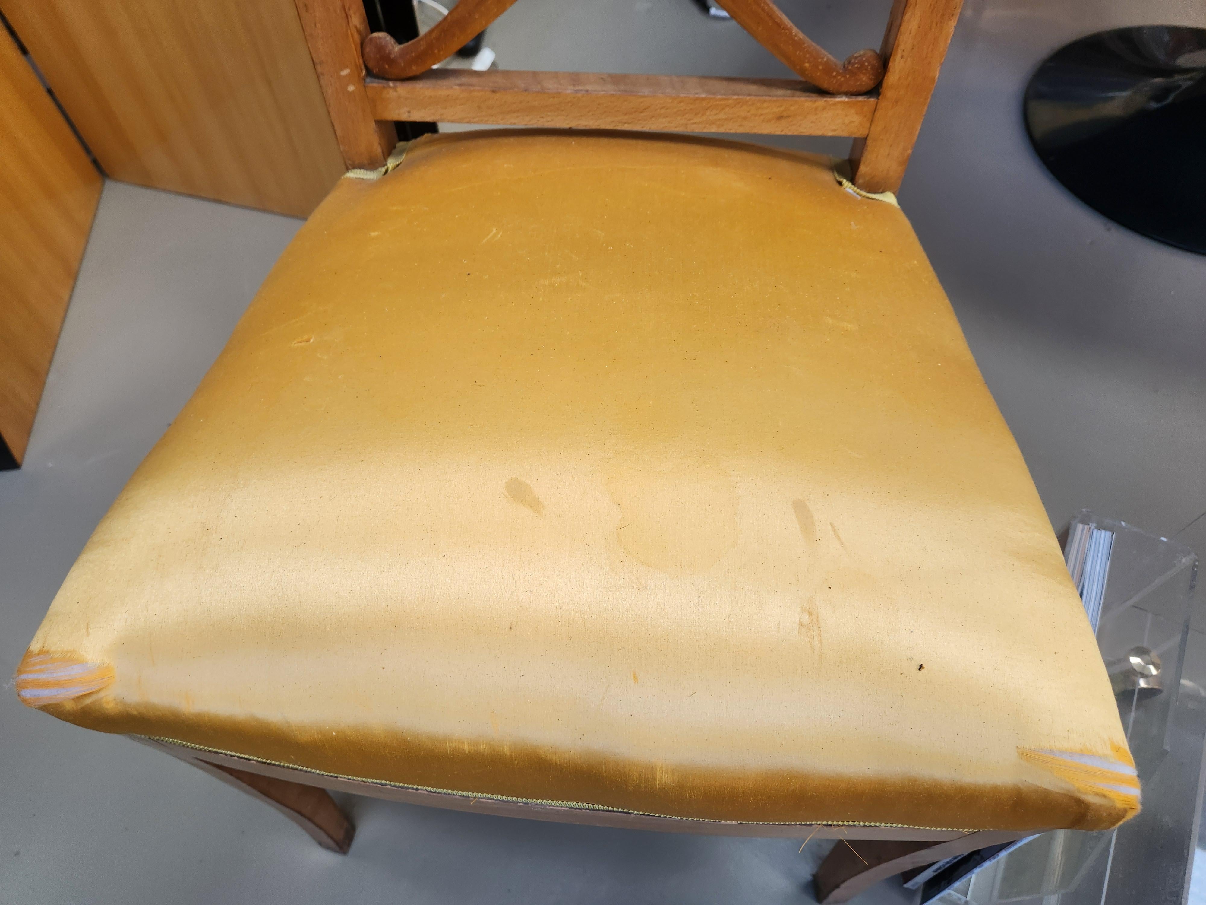 Raso Coppia di sedie neoclassiche revialiste, 1940 circa in vendita