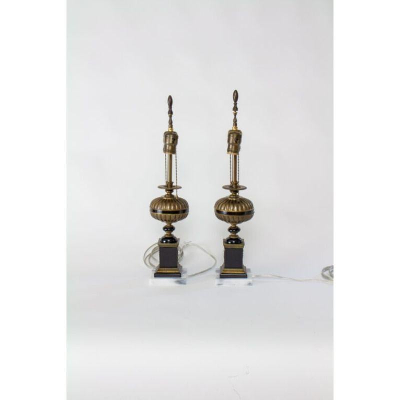 Pair of Neoclassical Revival Brass and Black Resin Lamps For Sale 1