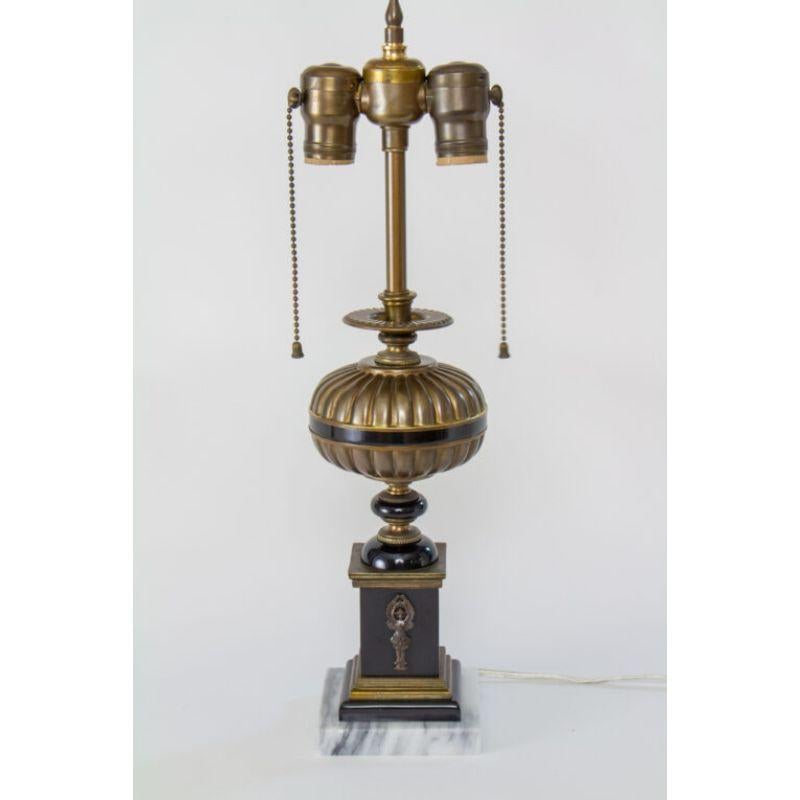 Pair of Neoclassical Revival Brass and Black Resin Lamps For Sale 4